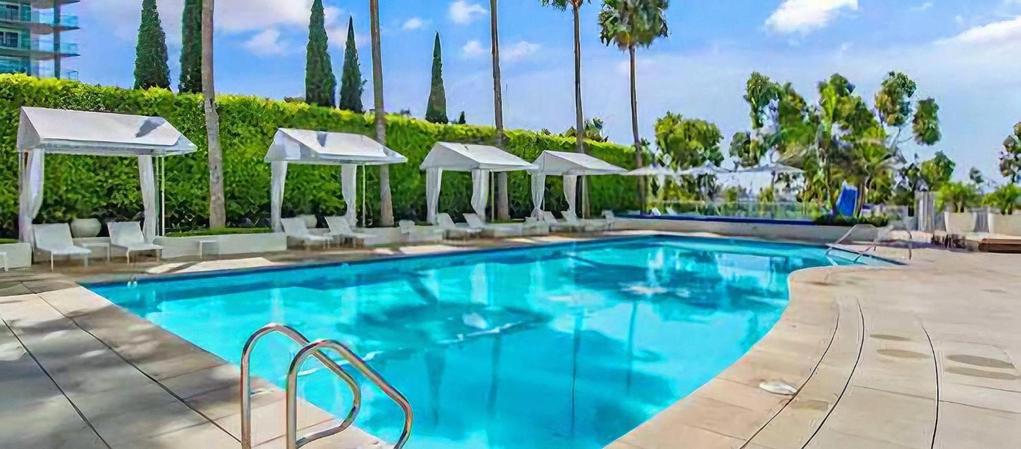 Hotel Del Rey Homes *