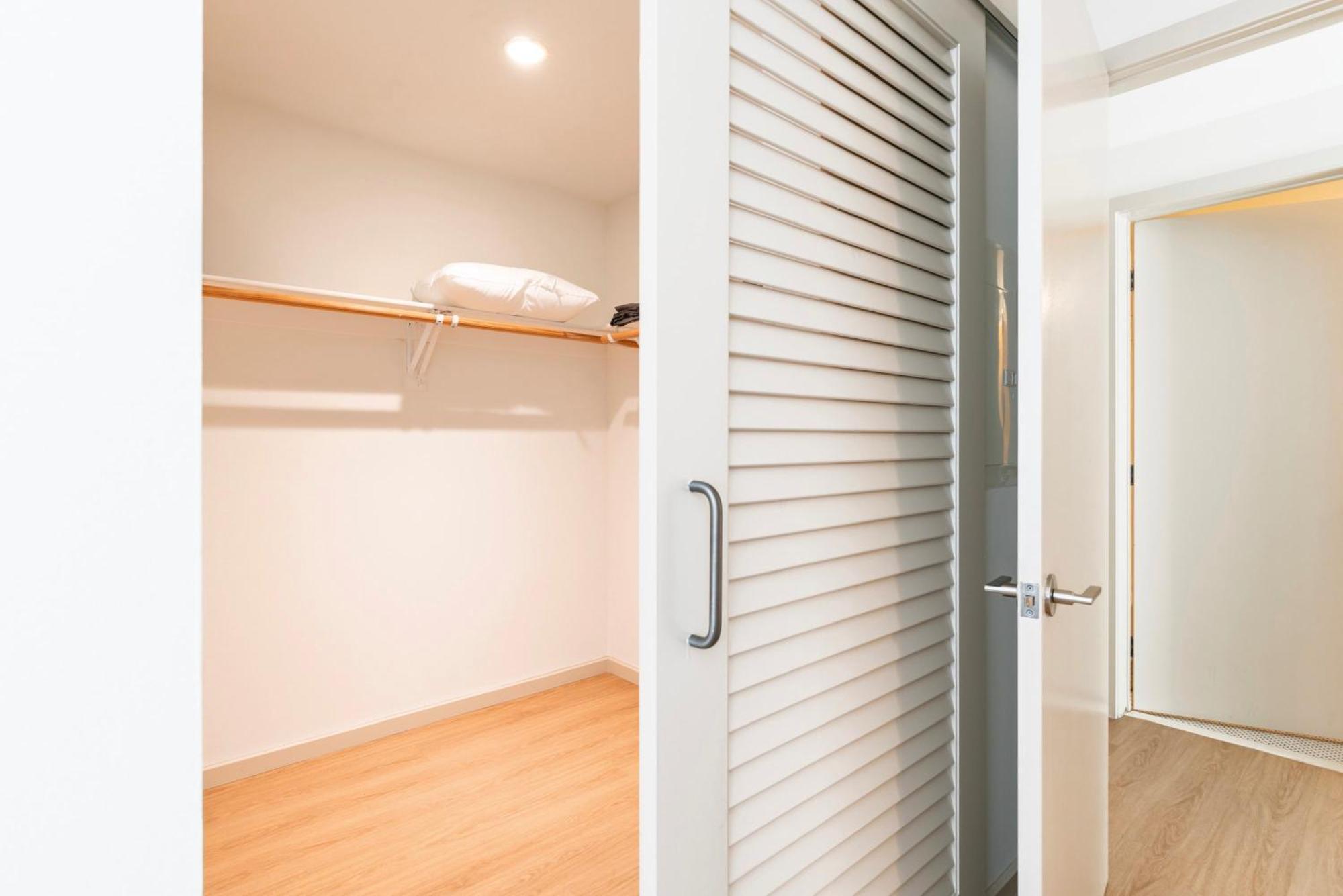Luxurious 2br Hollywood Apartment *