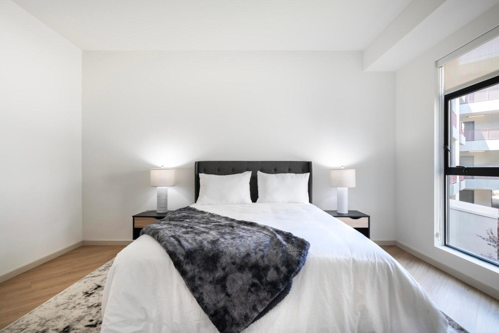 Luxurious 2br Hollywood Los Angeles