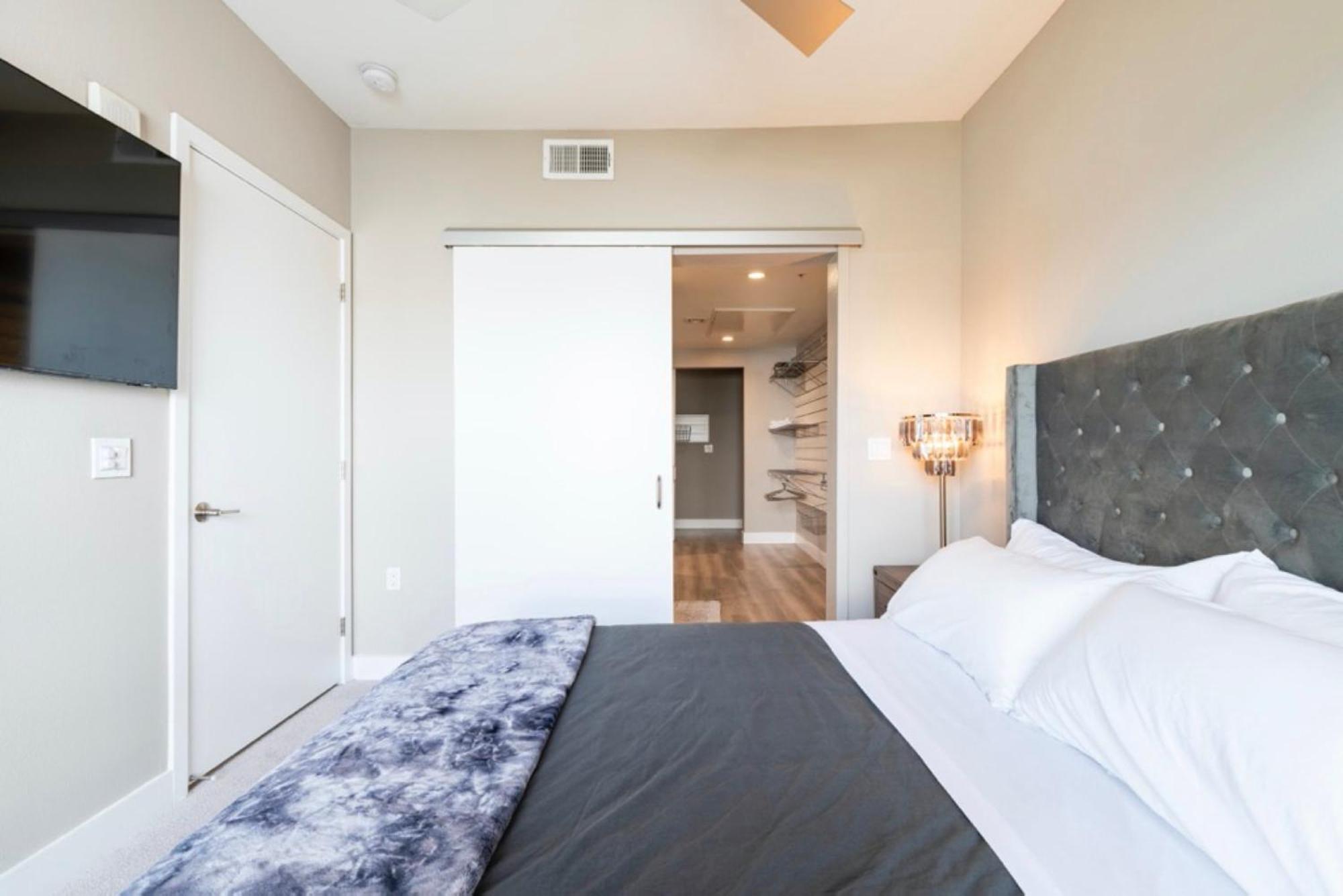Luxury 2br In The Heart Of Dtla Apartment