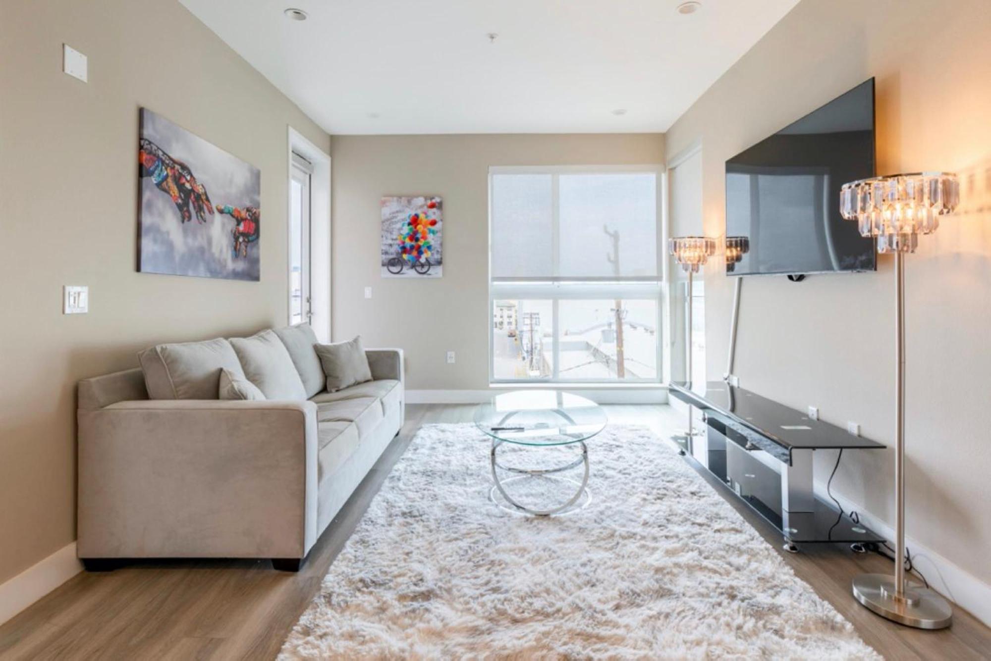 Luxury 2br In The Heart Of Dtla Apartment