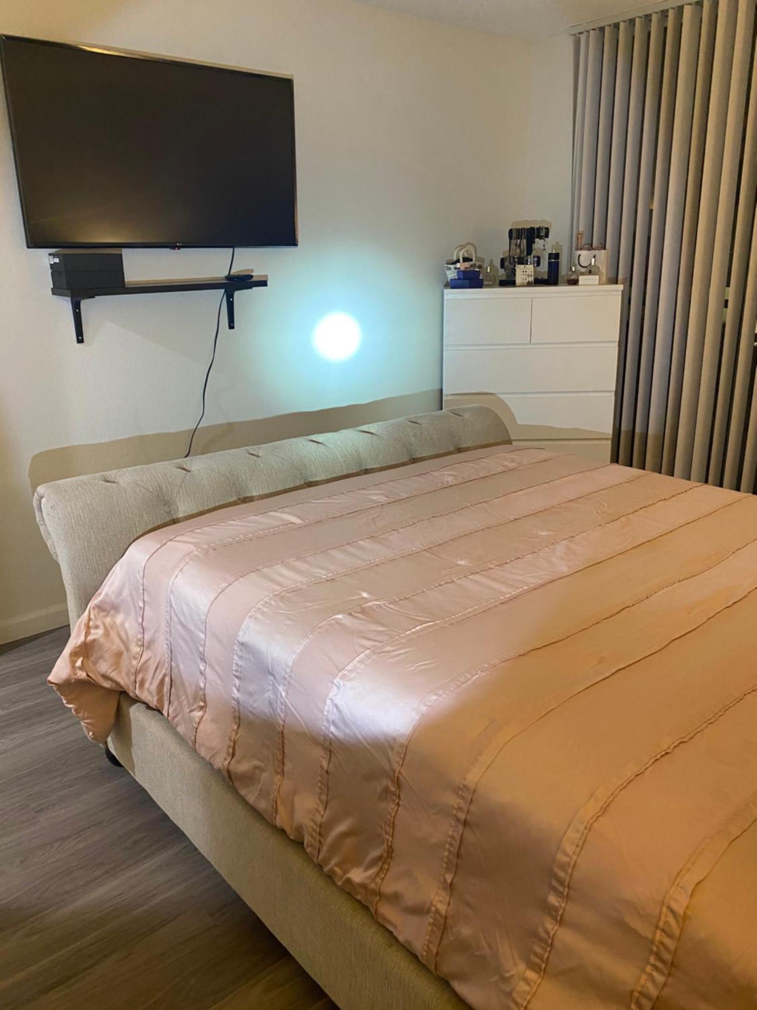Homestay Charming In West Hollywood Los Angeles