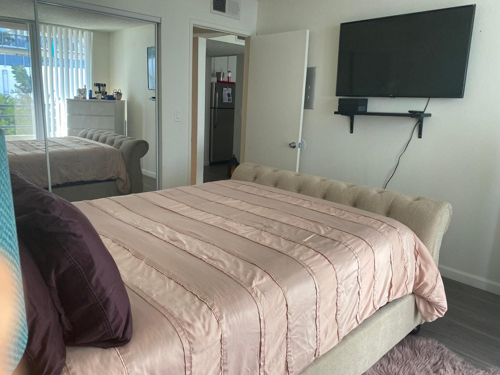 Charming In West Hollywood Homestay