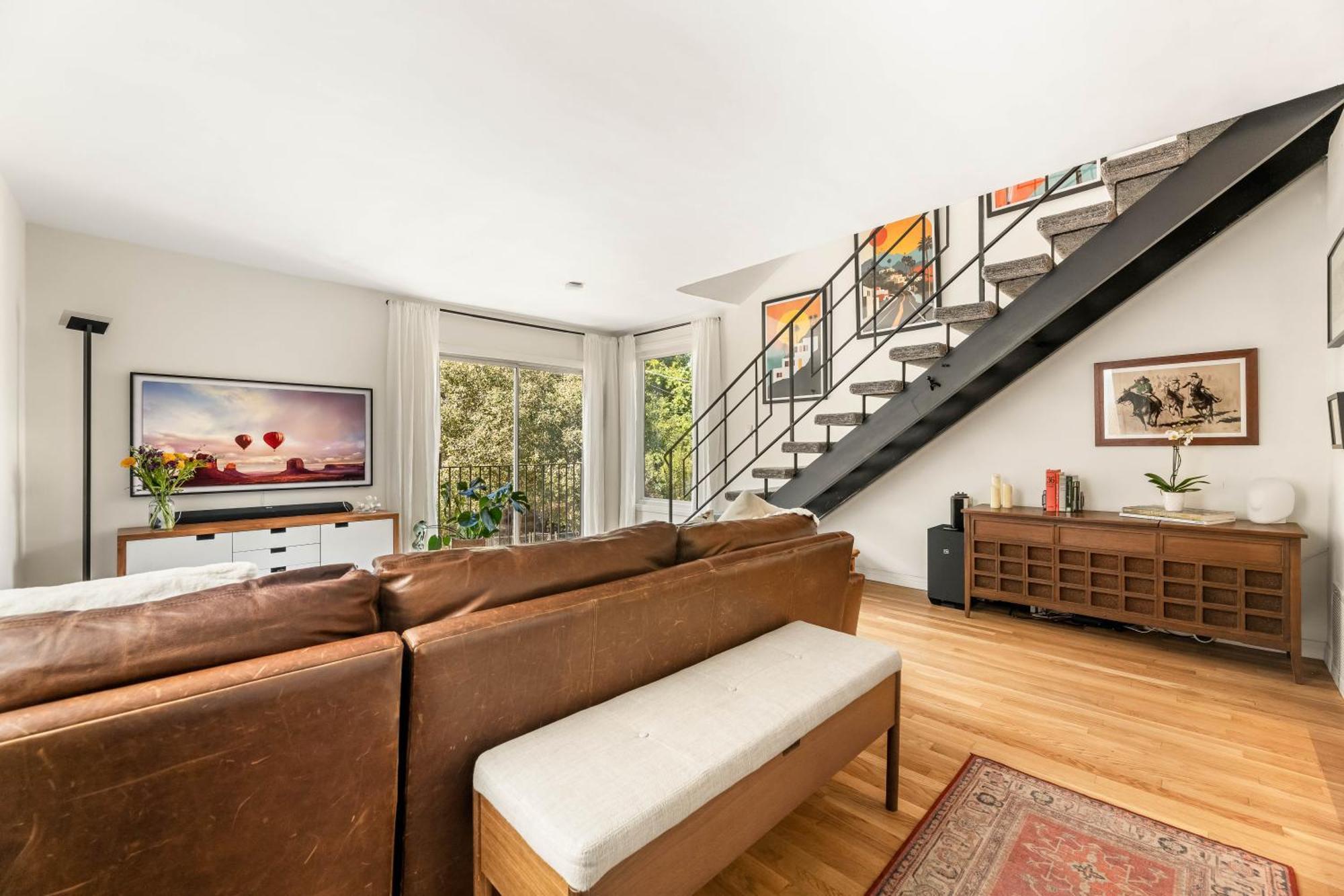 Mid-century Modern Hollywood Hills Retreat * Los Angeles