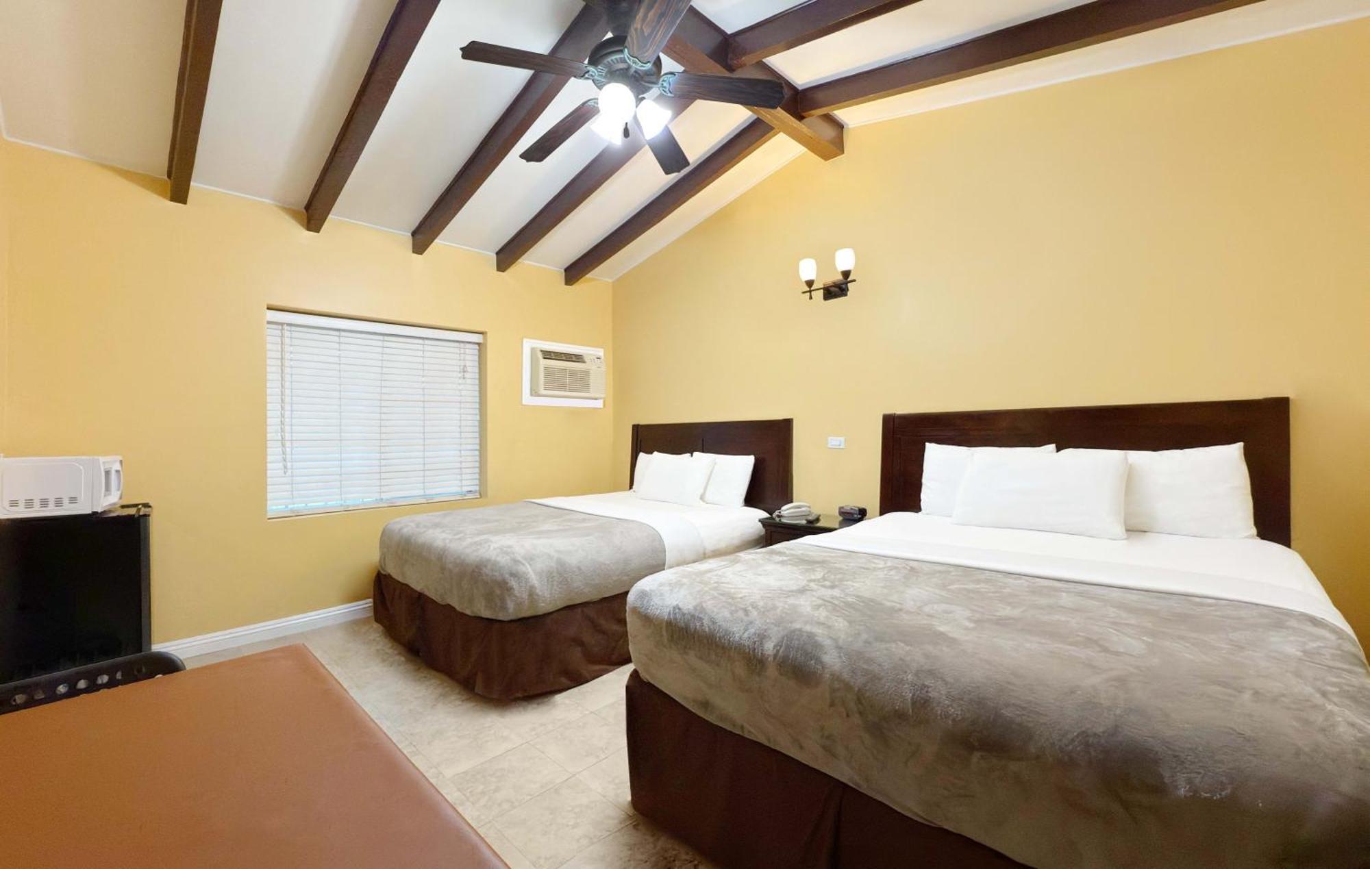 Motel El Patio - Near Universal Hollywood