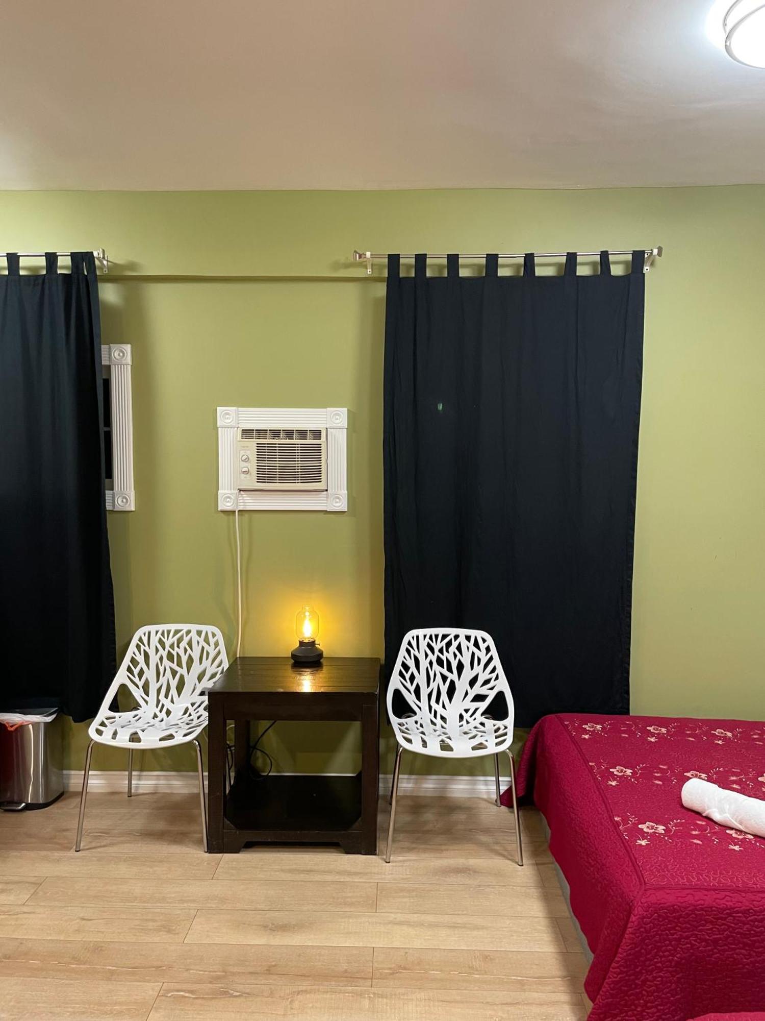 Private W/ Private Full Bathroom & Wifi & Ac & Shared Kitchen In Angeles Homestay Los Angeles