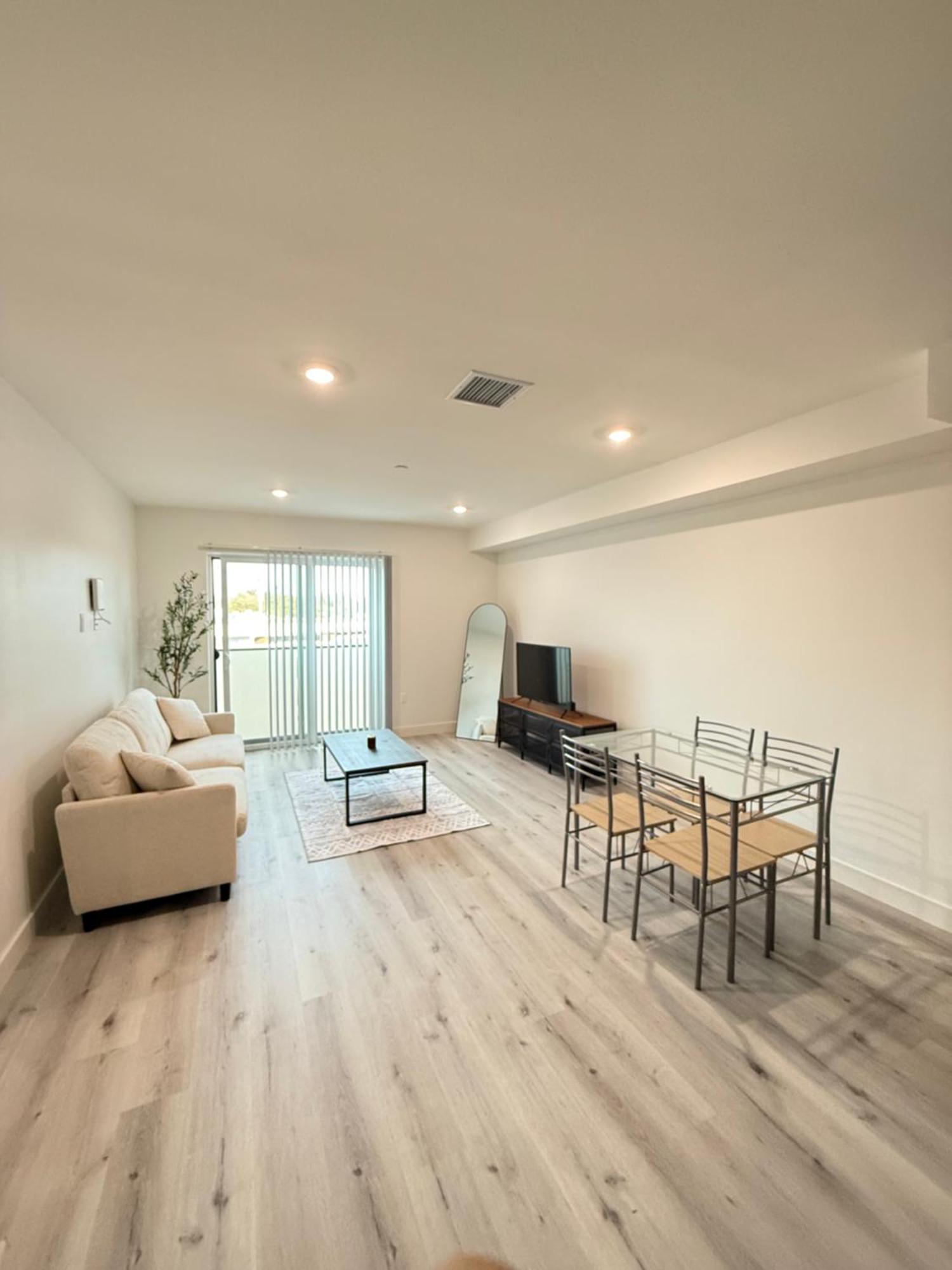 Aparthotel Cozy House Santamonica