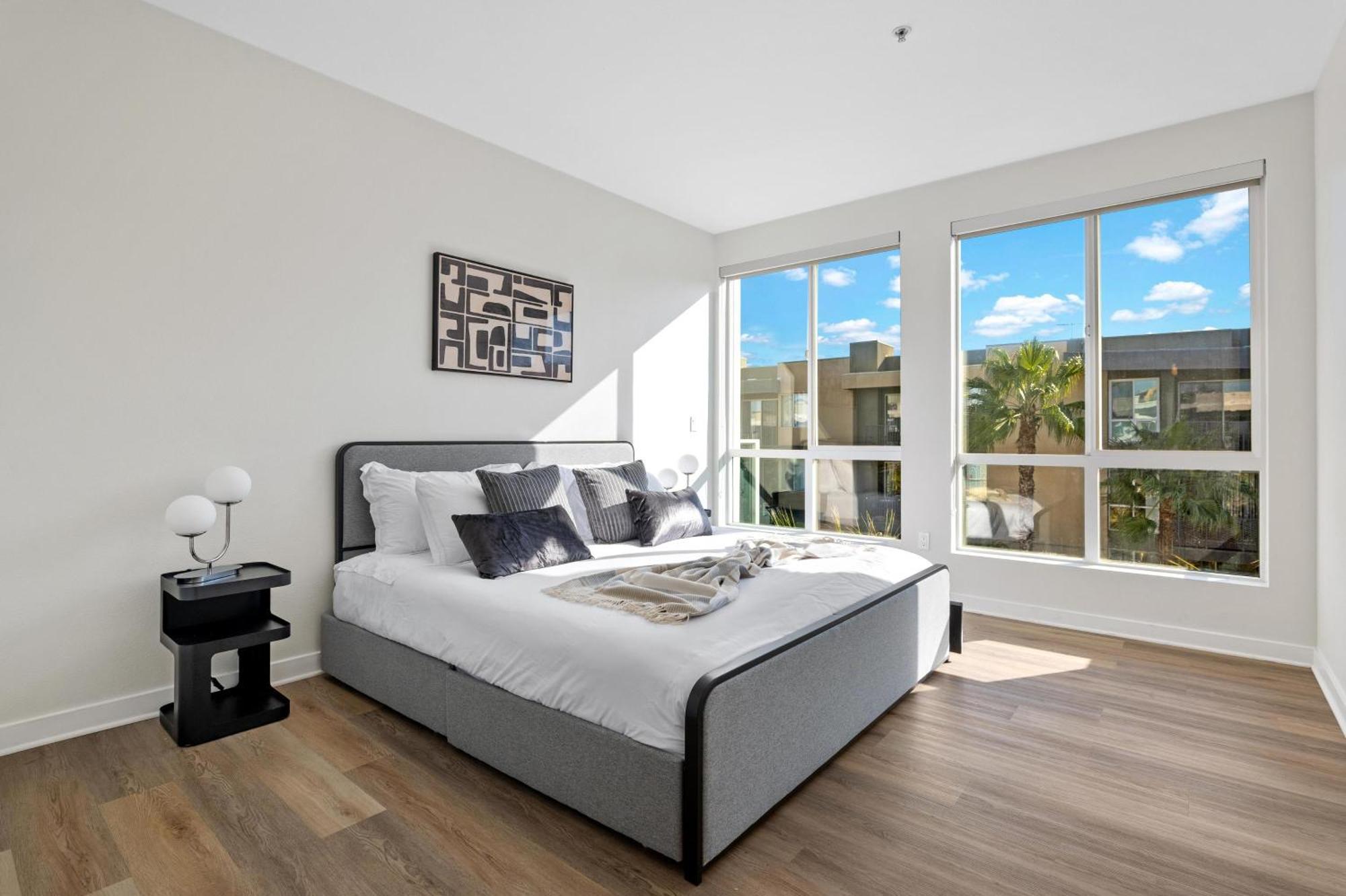 Apartment Coastal Bliss - Luxe 2br Retreat In Mdr - Venice - Sm Los Angeles