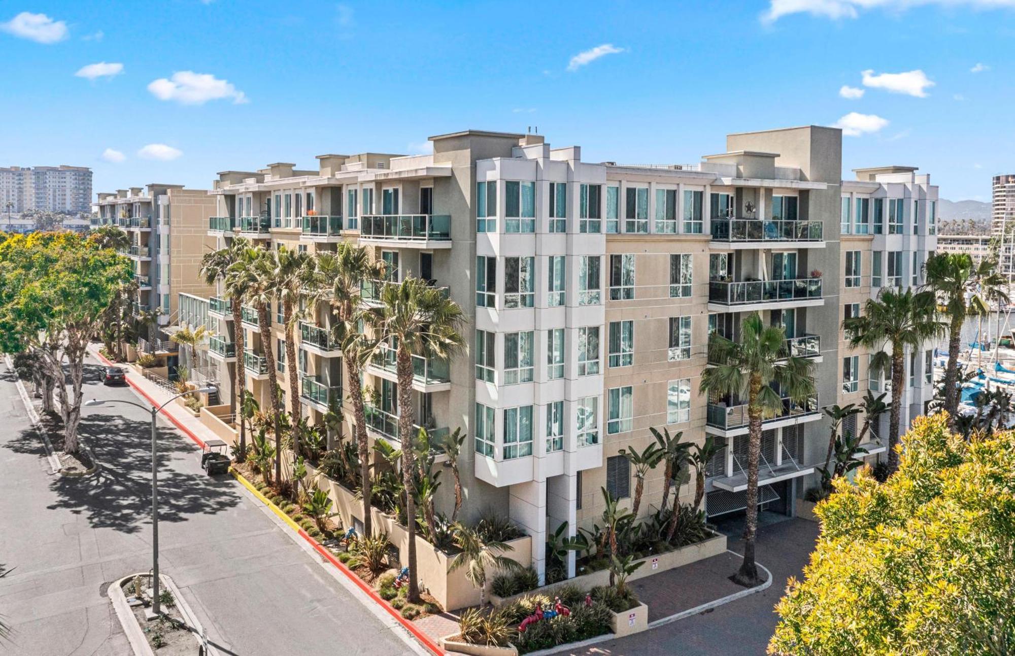 Coastal Bliss - Luxe 2br Retreat In Mdr - Venice - Sm Apartment
