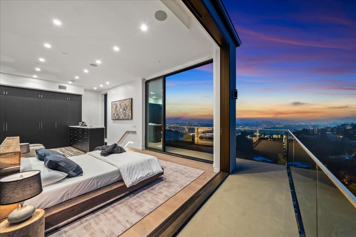 The Hollywood Observatory A Masterpiece Of Modern Luxury And Elegance *
