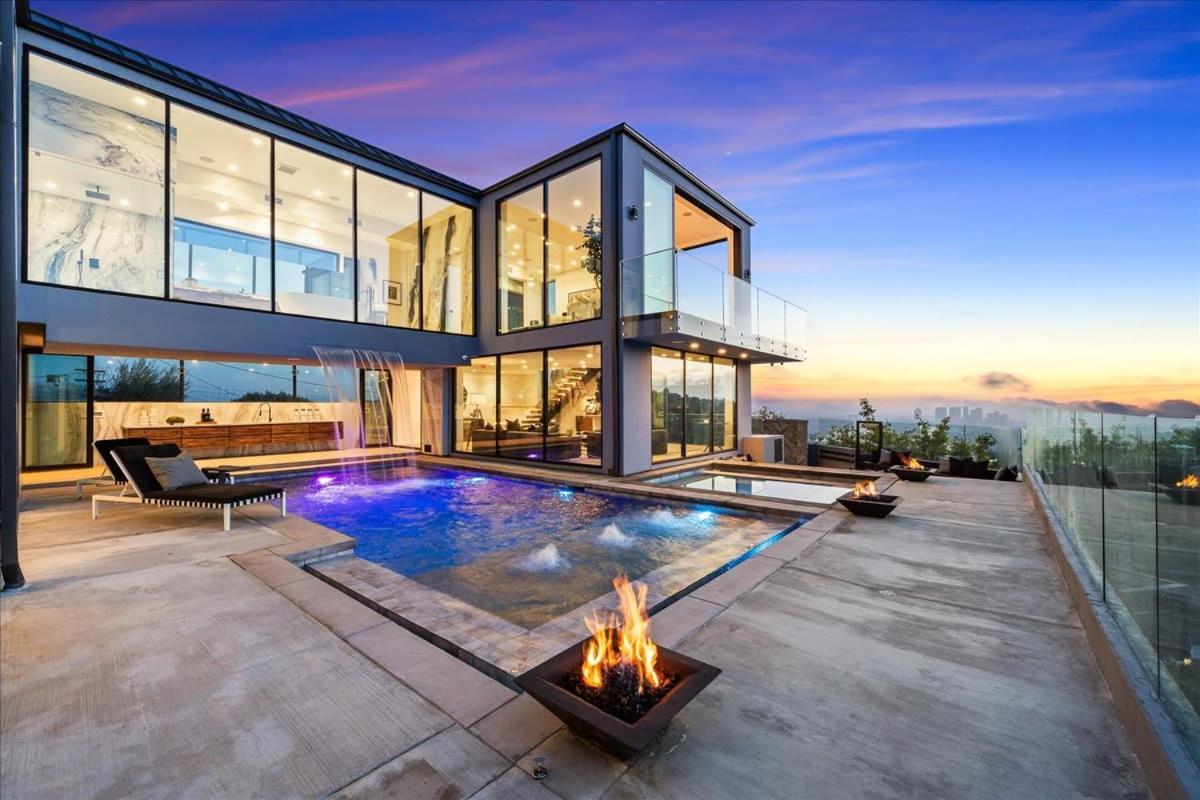 The Hollywood Observatory A Masterpiece Of Modern Luxury And Elegance Holiday home *
