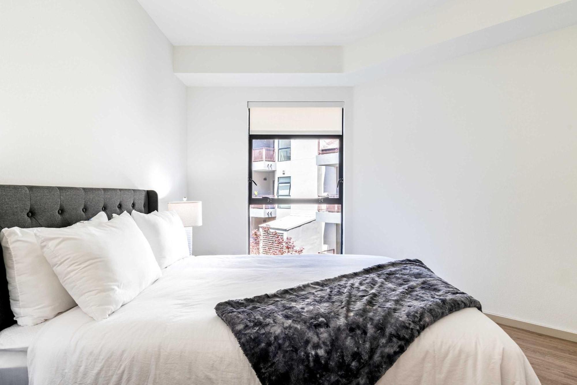 New 2br Hollywood Opulent Oasis Retreat Apartment *