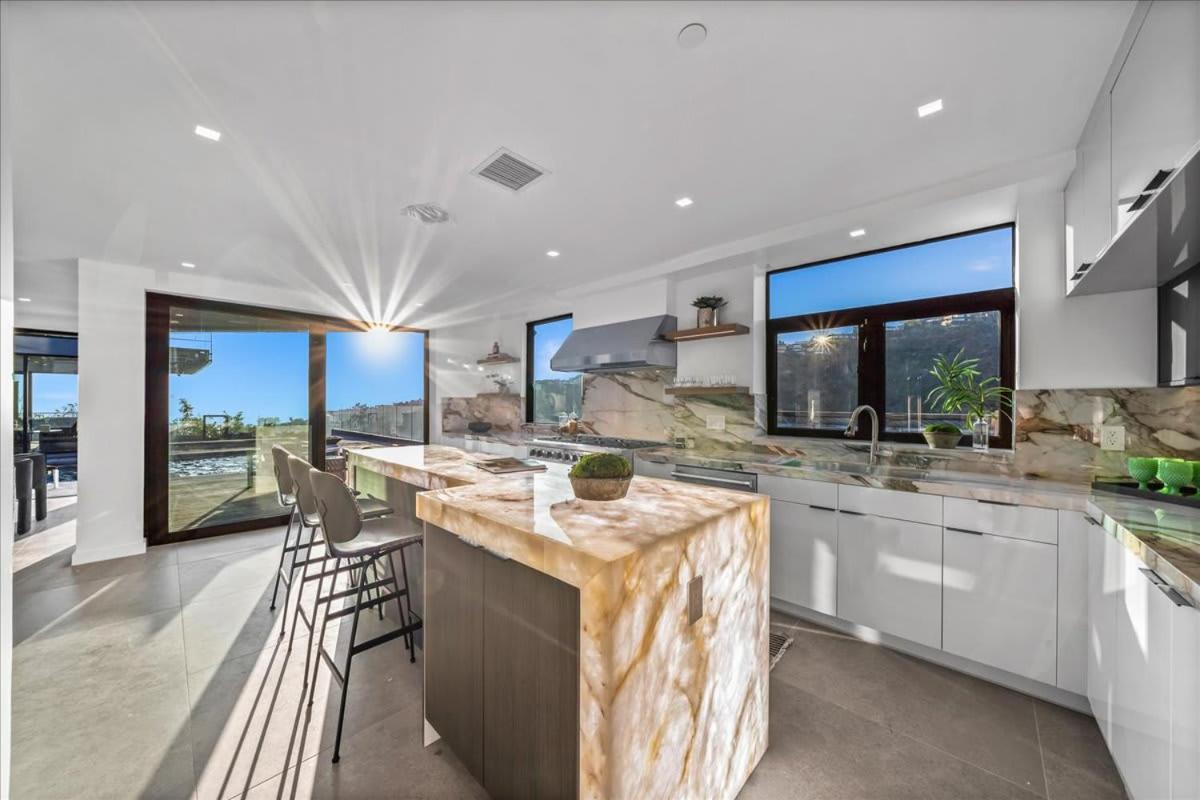 The Hollywood Observatory A Masterpiece Of Modern Luxury And Elegance Holiday home