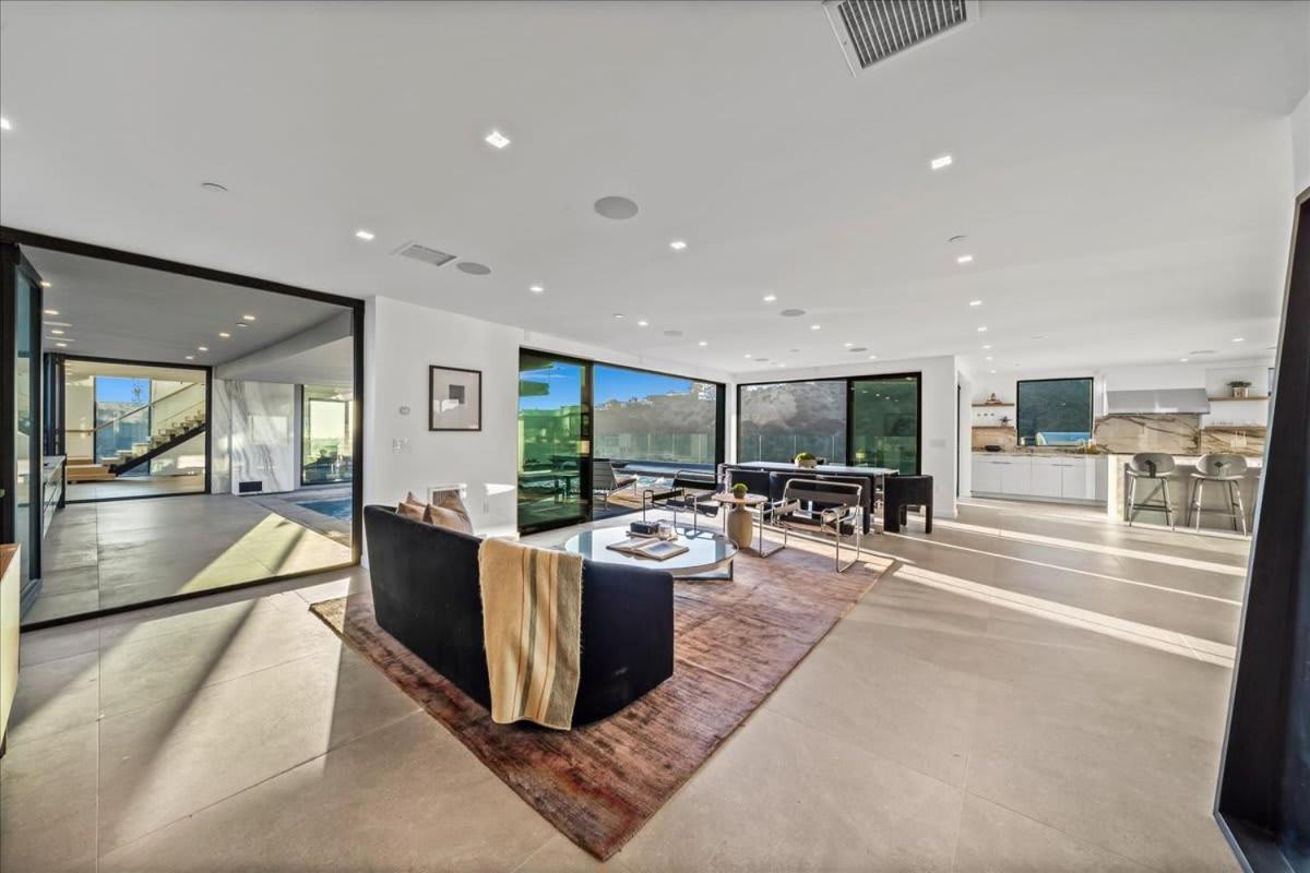 The Hollywood Observatory A Masterpiece Of Modern Luxury And Elegance Holiday home