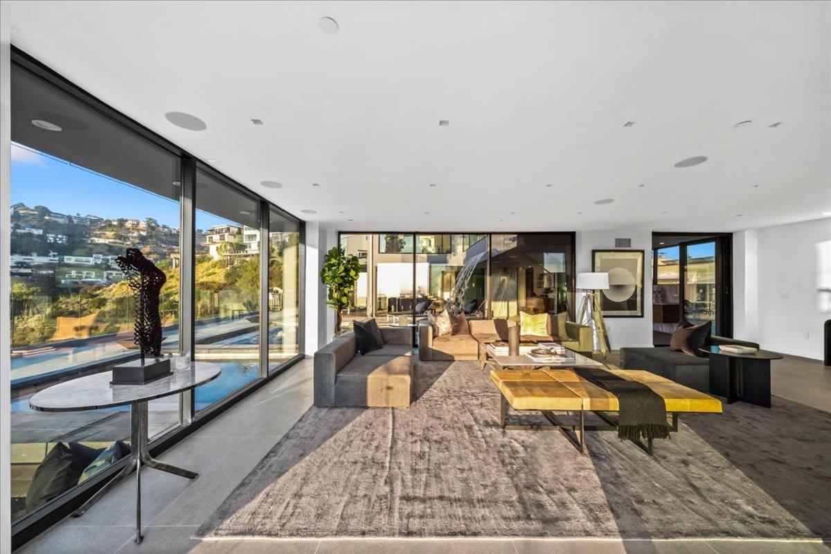 The Hollywood Observatory A Masterpiece Of Modern Luxury And Elegance Holiday home