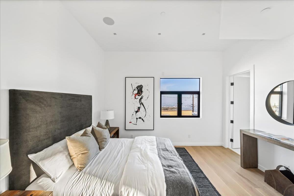 Holiday home The Hollywood Observatory A Masterpiece Of Modern Luxury And Elegance