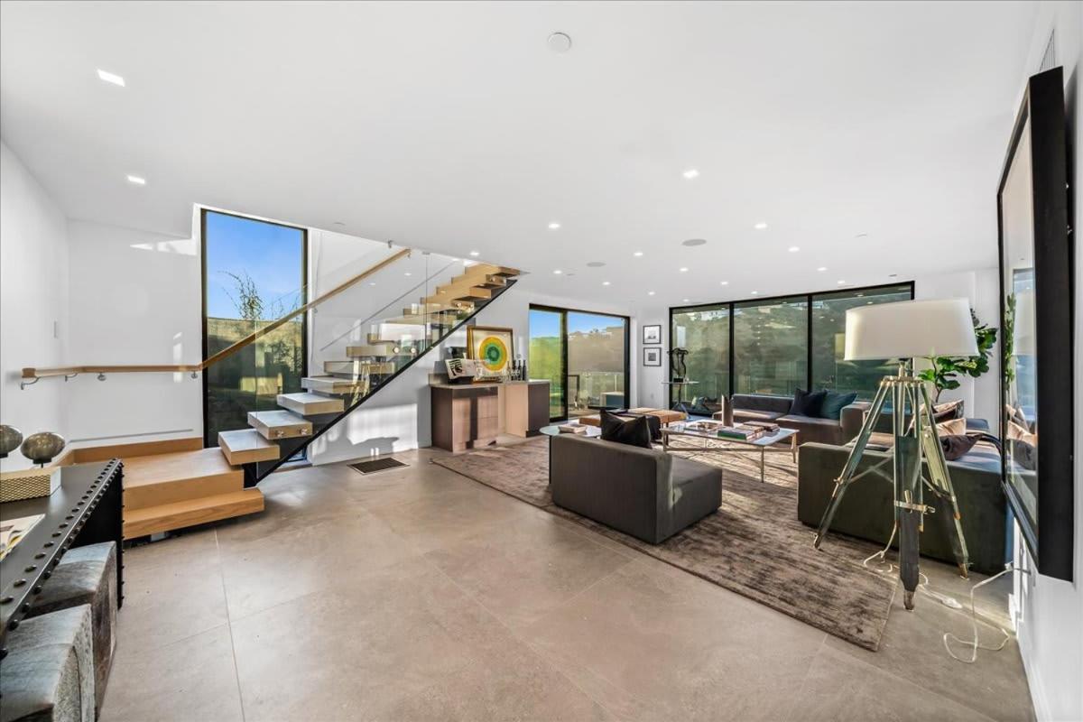 The Hollywood Observatory A Masterpiece Of Modern Luxury And Elegance Los Angeles