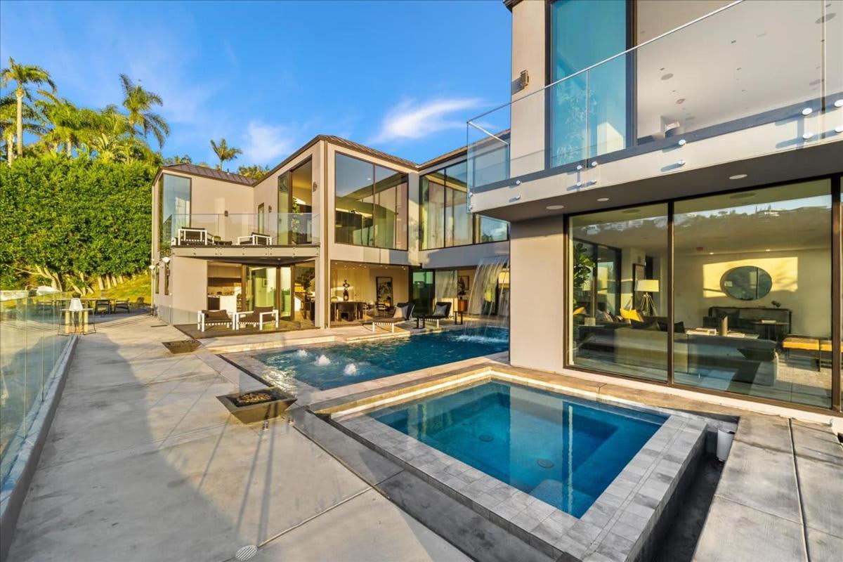 The Hollywood Observatory A Masterpiece Of Modern Luxury And Elegance Los Angeles
