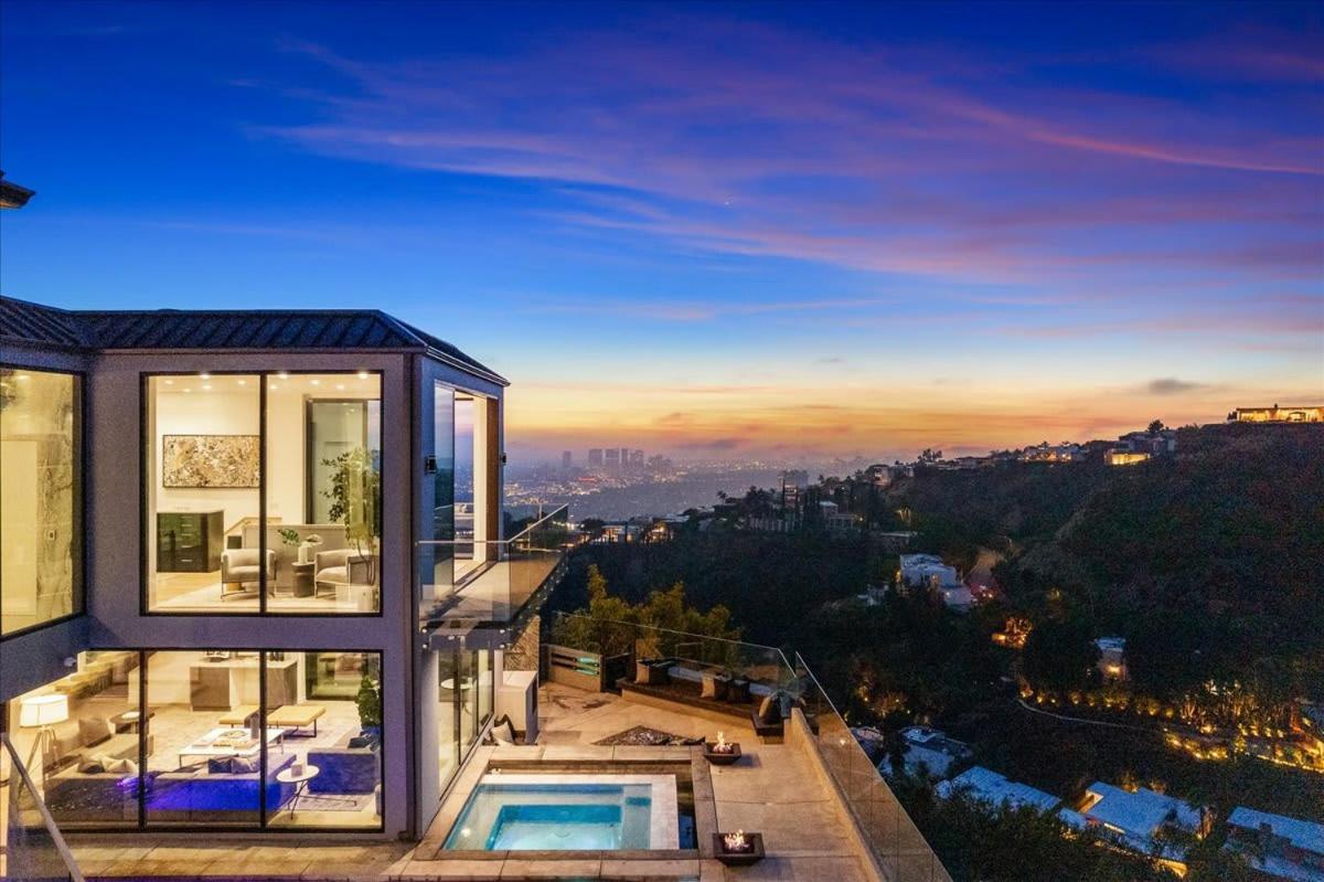 The Hollywood Observatory A Masterpiece Of Modern Luxury And Elegance *