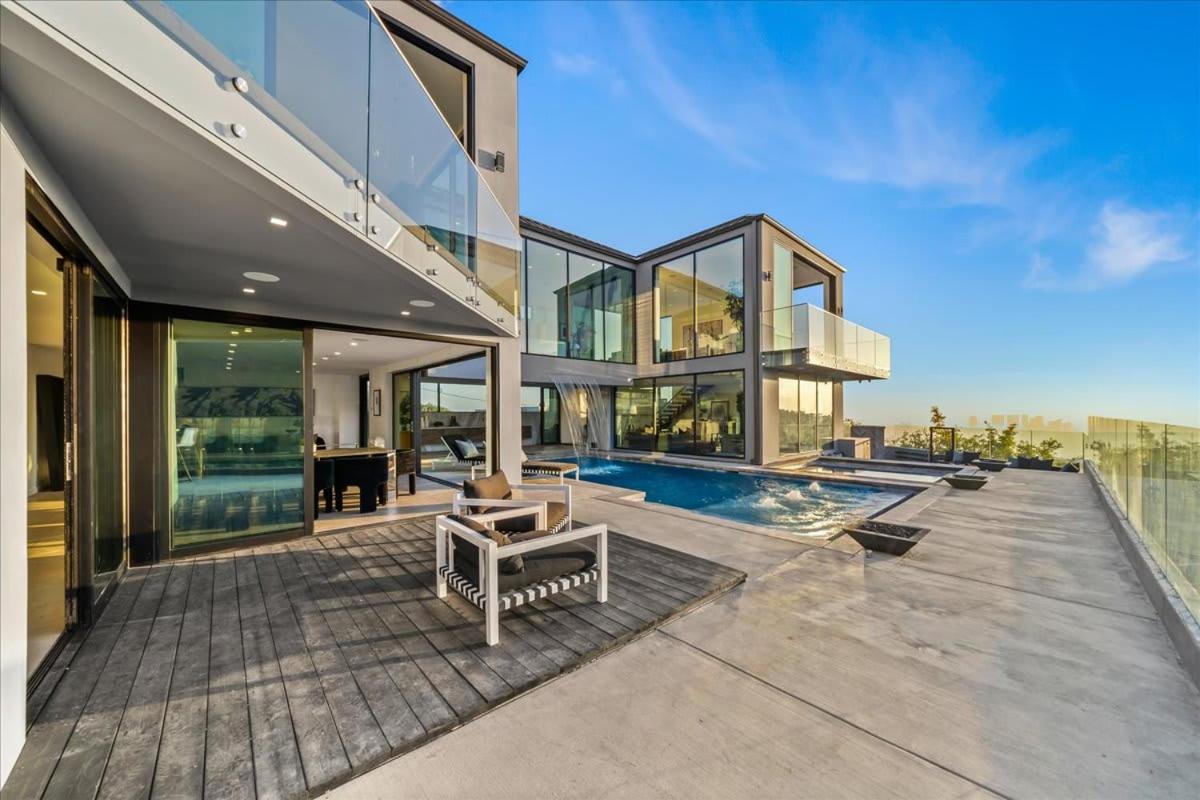 The Hollywood Observatory A Masterpiece Of Modern Luxury And Elegance Los Angeles