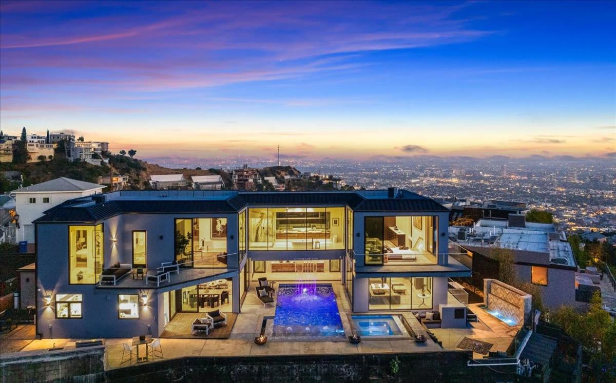 Holiday home The Hollywood Observatory A Masterpiece Of Modern Luxury And Elegance