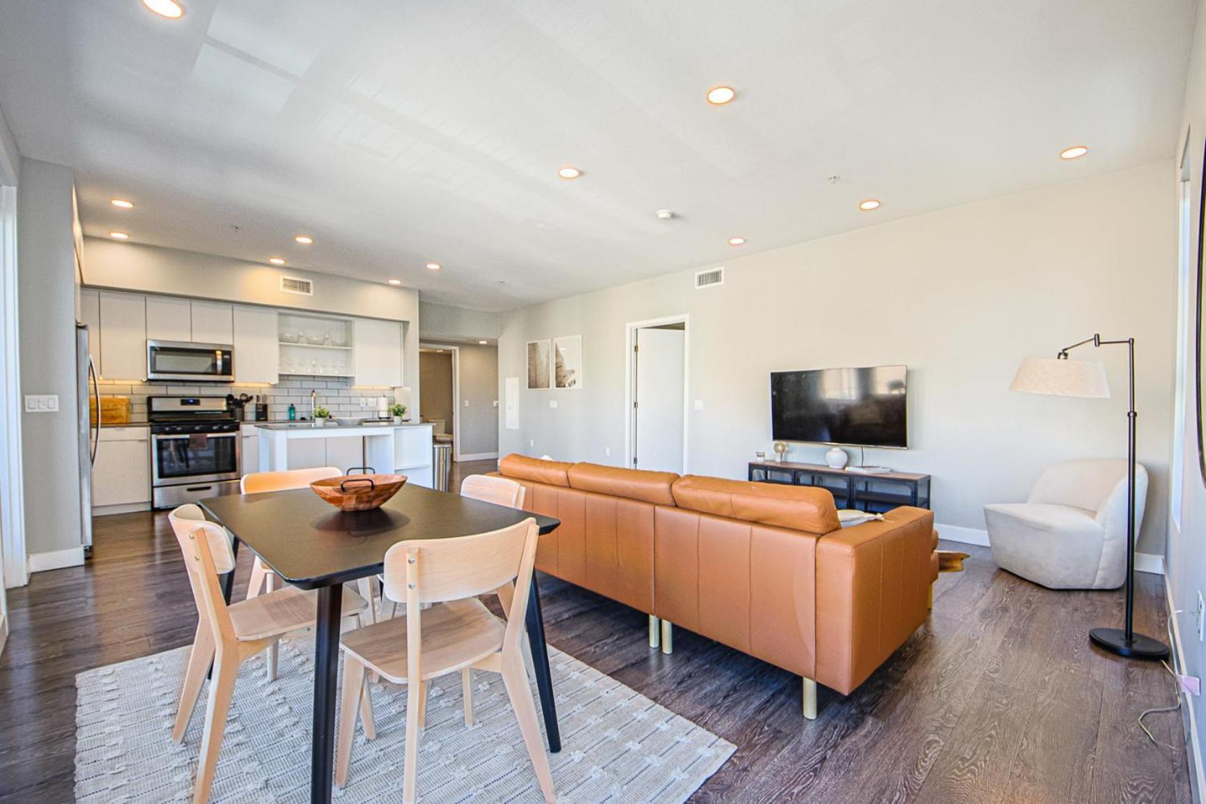 Apartment Hollywood Escape! Elegant 2br 2ba Los Angeles