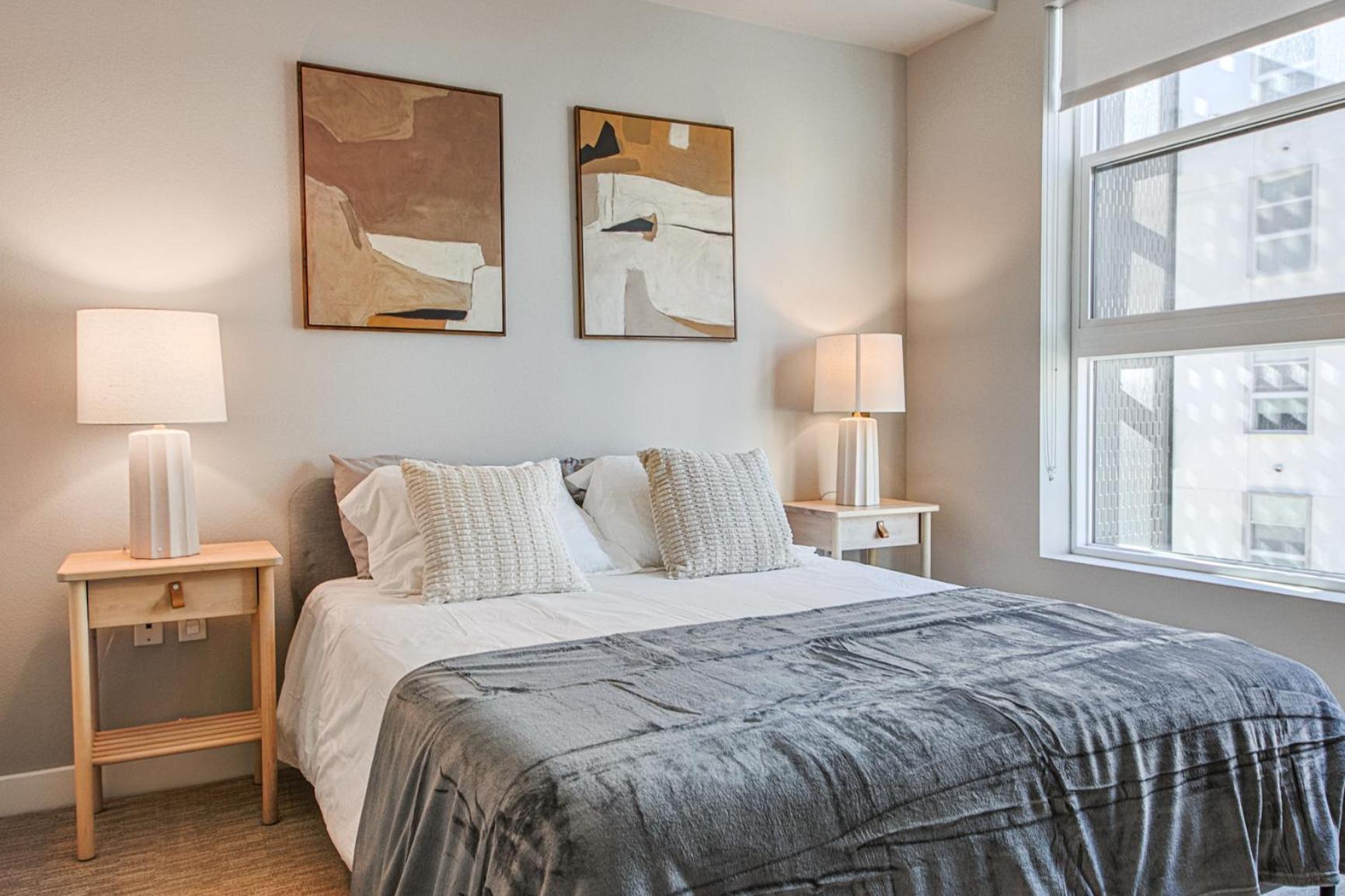 Hollywood Escape! Elegant 2br 2ba Los Angeles