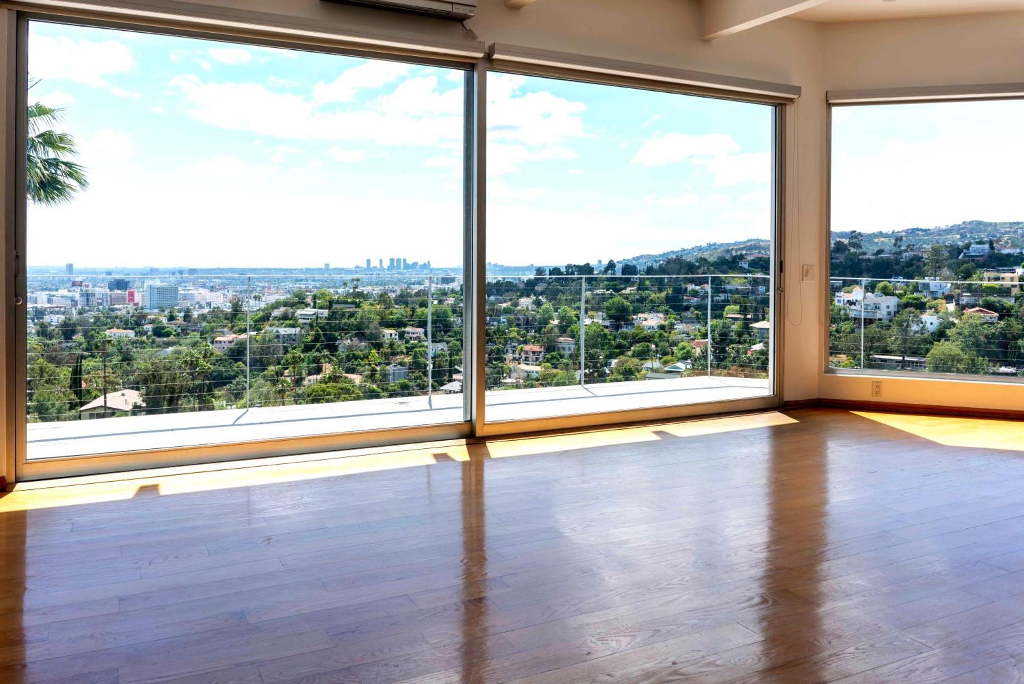 Beautiful 3bd 2bath House With Panoramic View *
