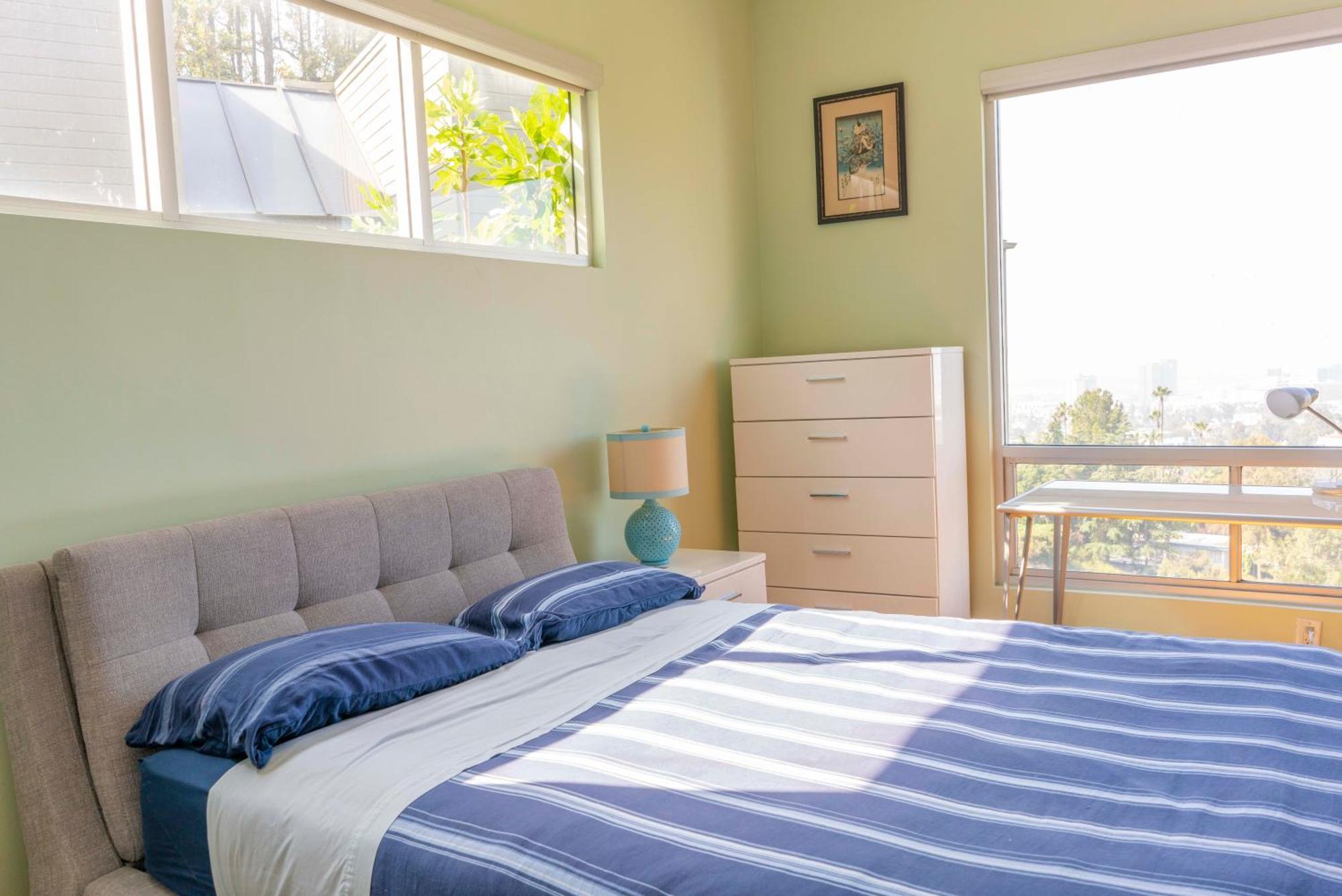 Beautiful 3bd 2bath House With Panoramic View