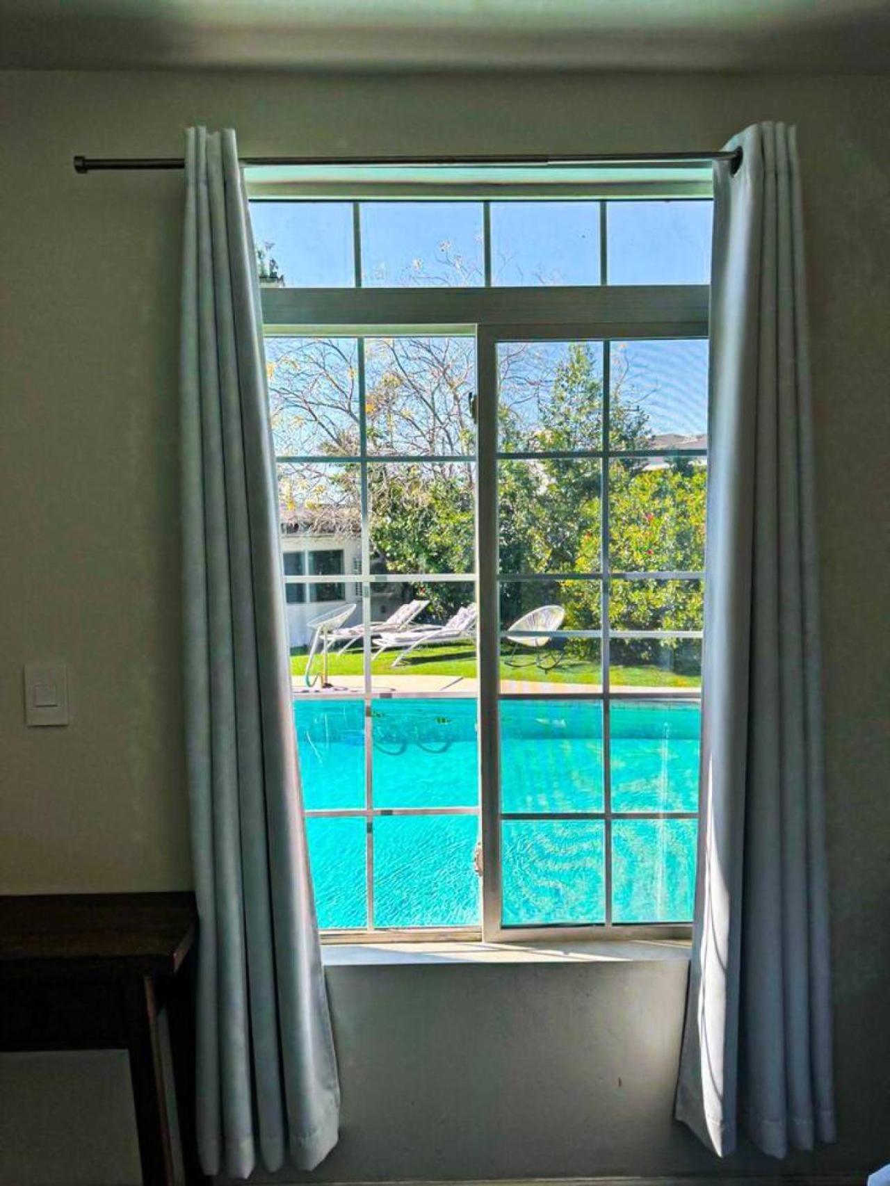 Charming Oasis With Pool Near Sofi - Mklad4