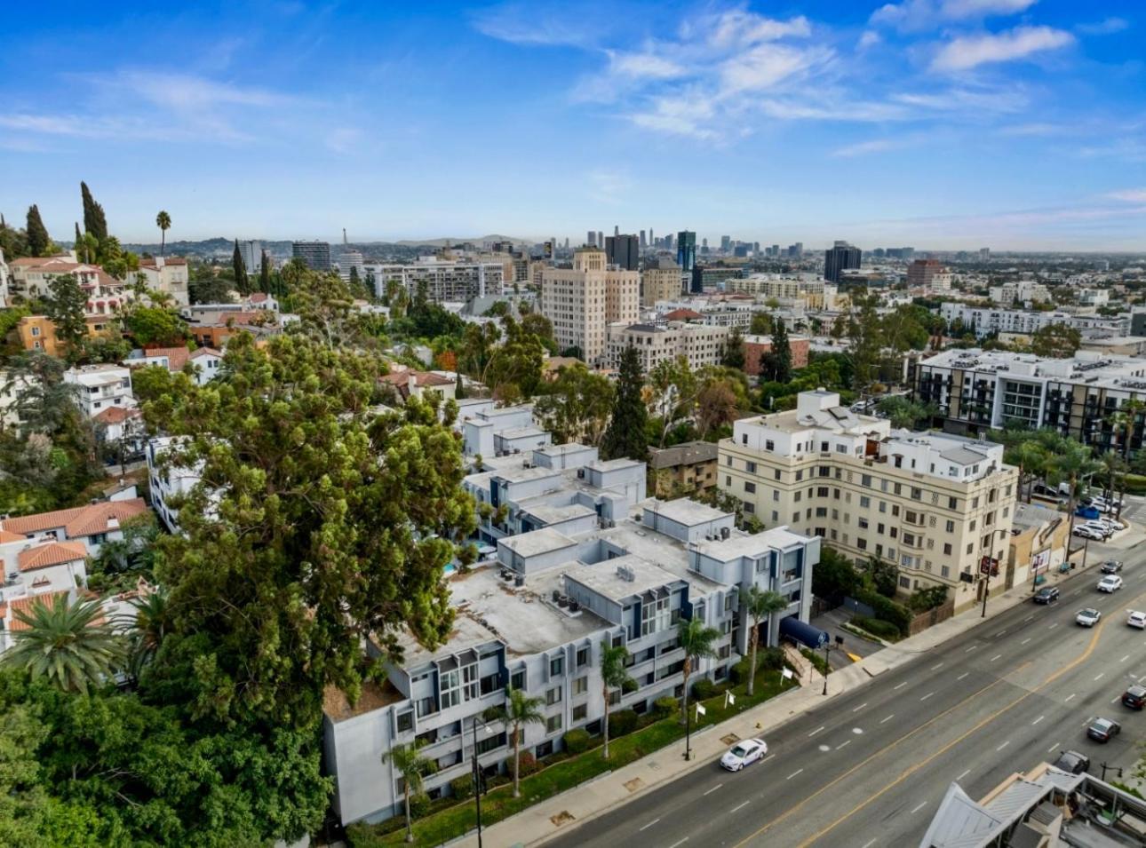 Elegant Hollywood Retreat - Spacious 2br 2ba With Resort-style Amenities