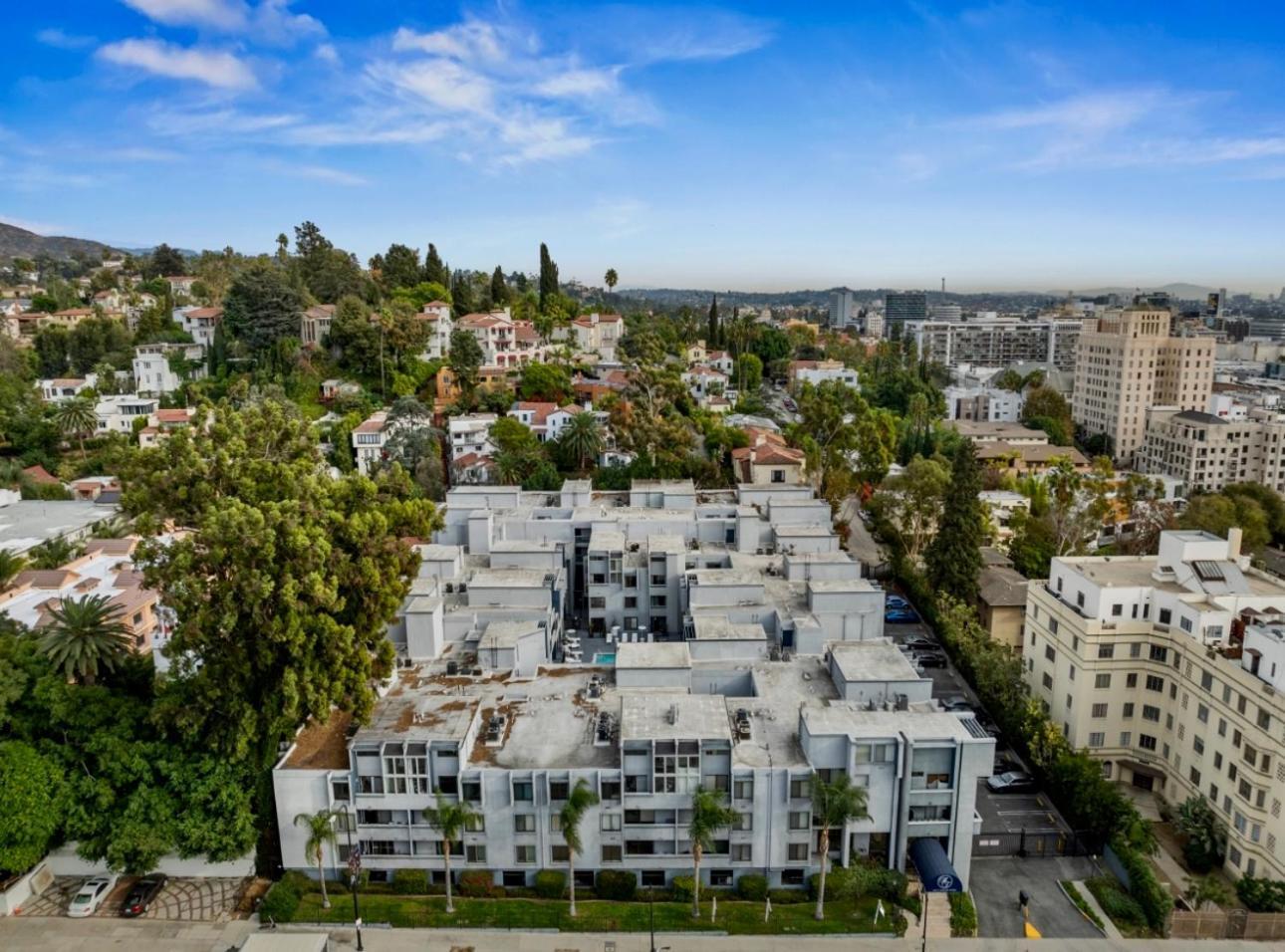 Elegant Hollywood Retreat - Spacious 2br 2ba With Resort-style Amenities