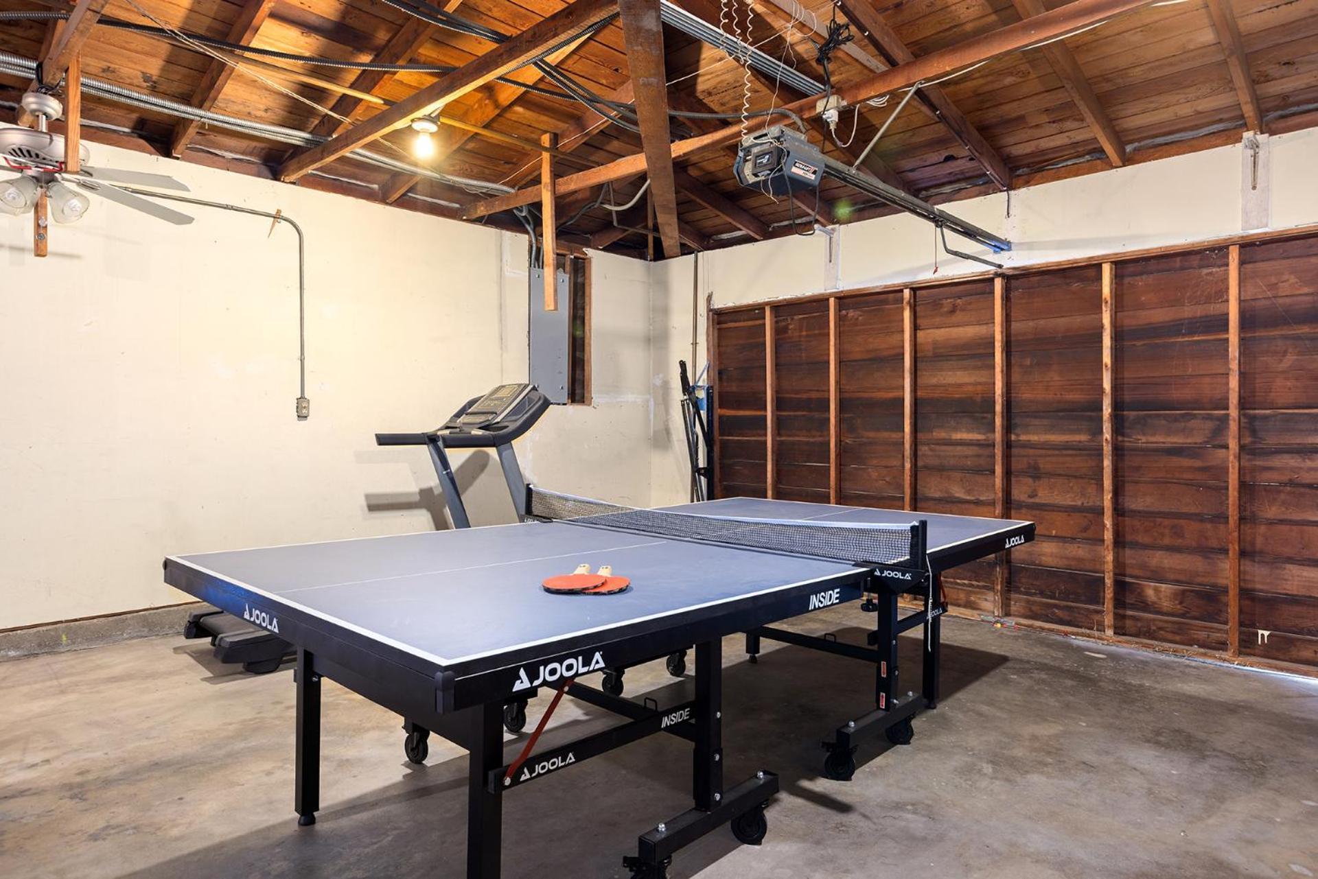Adorable 4 Bedroom With Pool & * Los Angeles