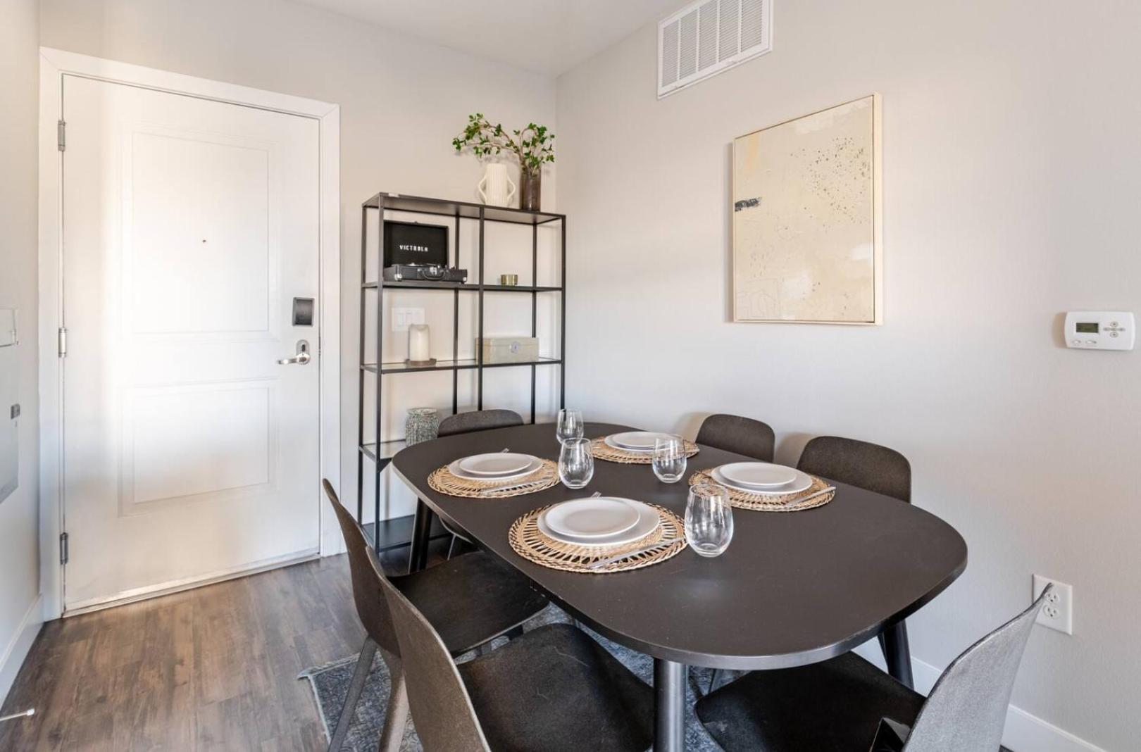 West Hollywood 2bdr Apartment Los Angeles