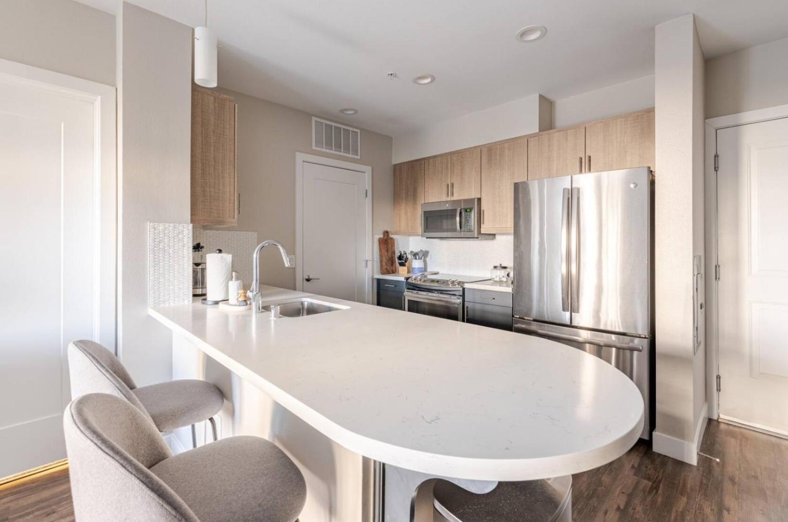 West Hollywood 2bdr Apartment Los Angeles