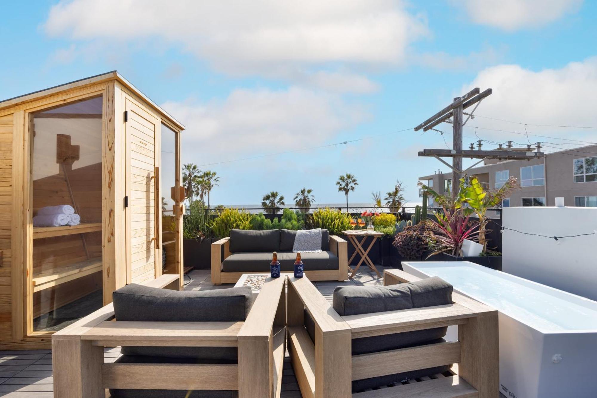 Venice View By Avantstay Walk To Venice Beach Rooftop Ice Bath Luxe Design Holiday home *