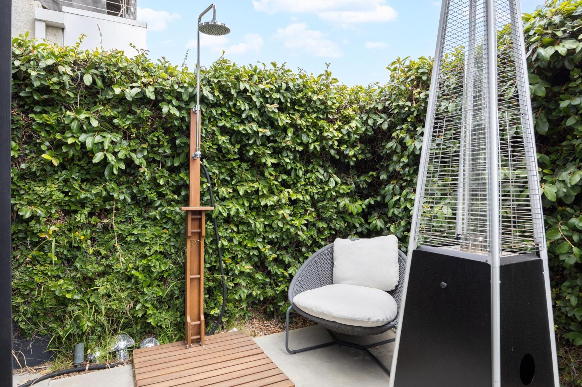 Holiday home Venice View By Avantstay Walk To Venice Beach Rooftop Ice Bath Luxe Design