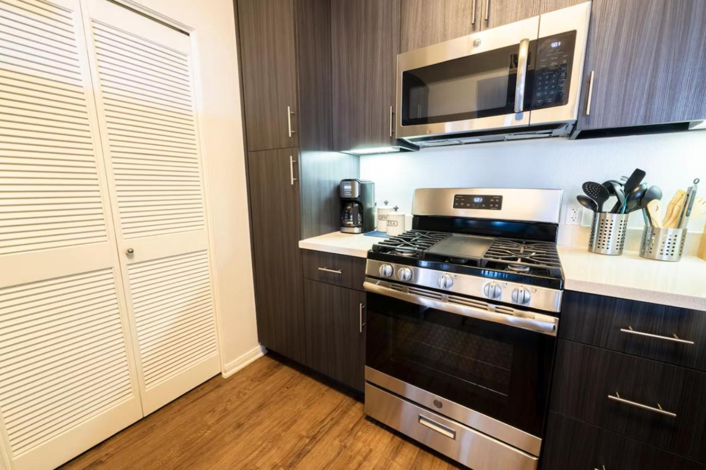 Apartment Elegant In Mdr-venice With Pool, Hottub & Gym Los Angeles