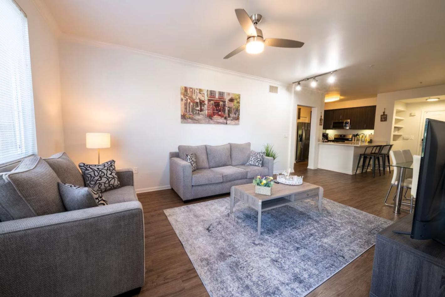 Elegant In Mdr-venice With Pool, Hottub & Gym Apartment *