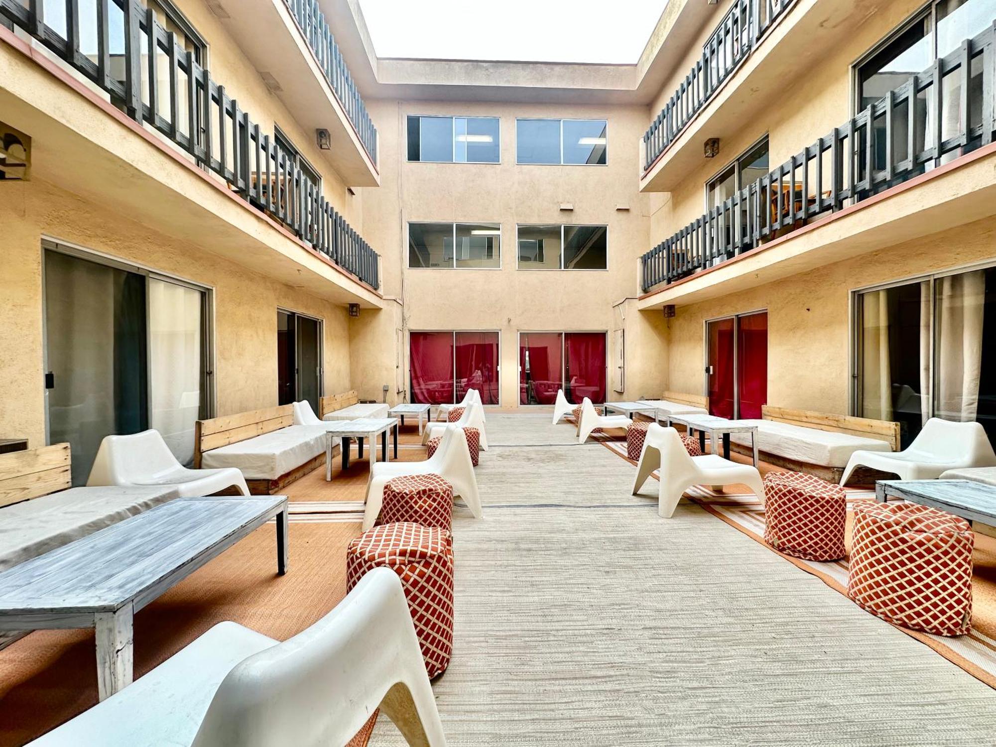 A09 Majestic Hotel