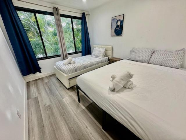 Cozy Pico 3bedroom - 1bath Apartment