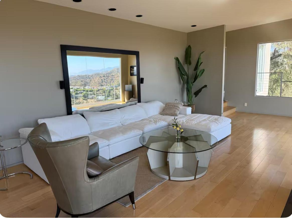 Secluded Luxury Hollywood Hills Retreat Villa *