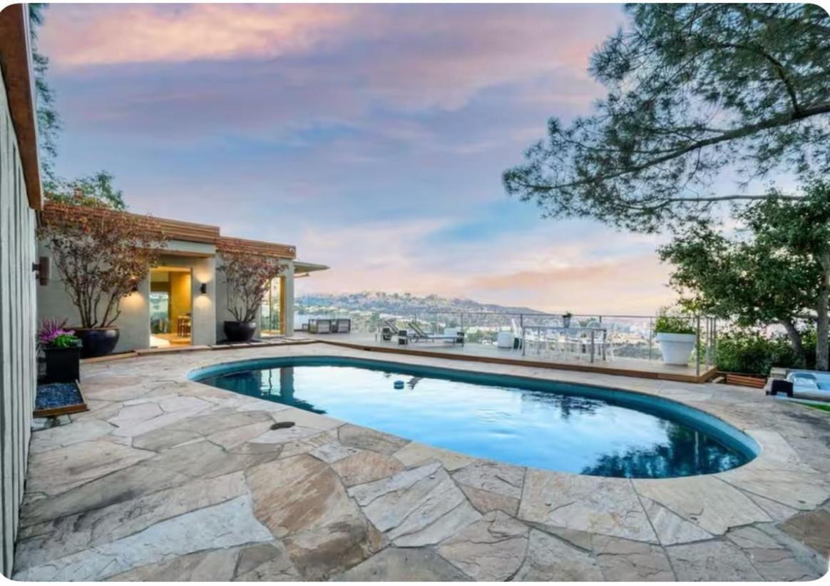 Secluded Luxury Hollywood Hills Retreat Villa