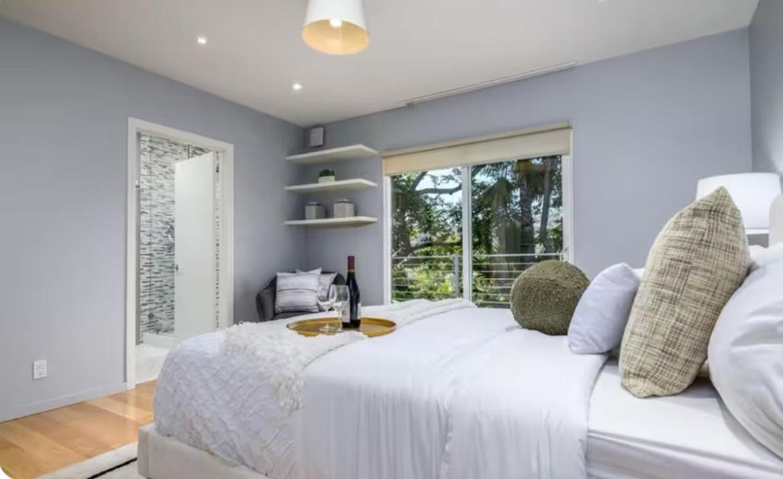 Villa Secluded Luxury Hollywood Hills Retreat *