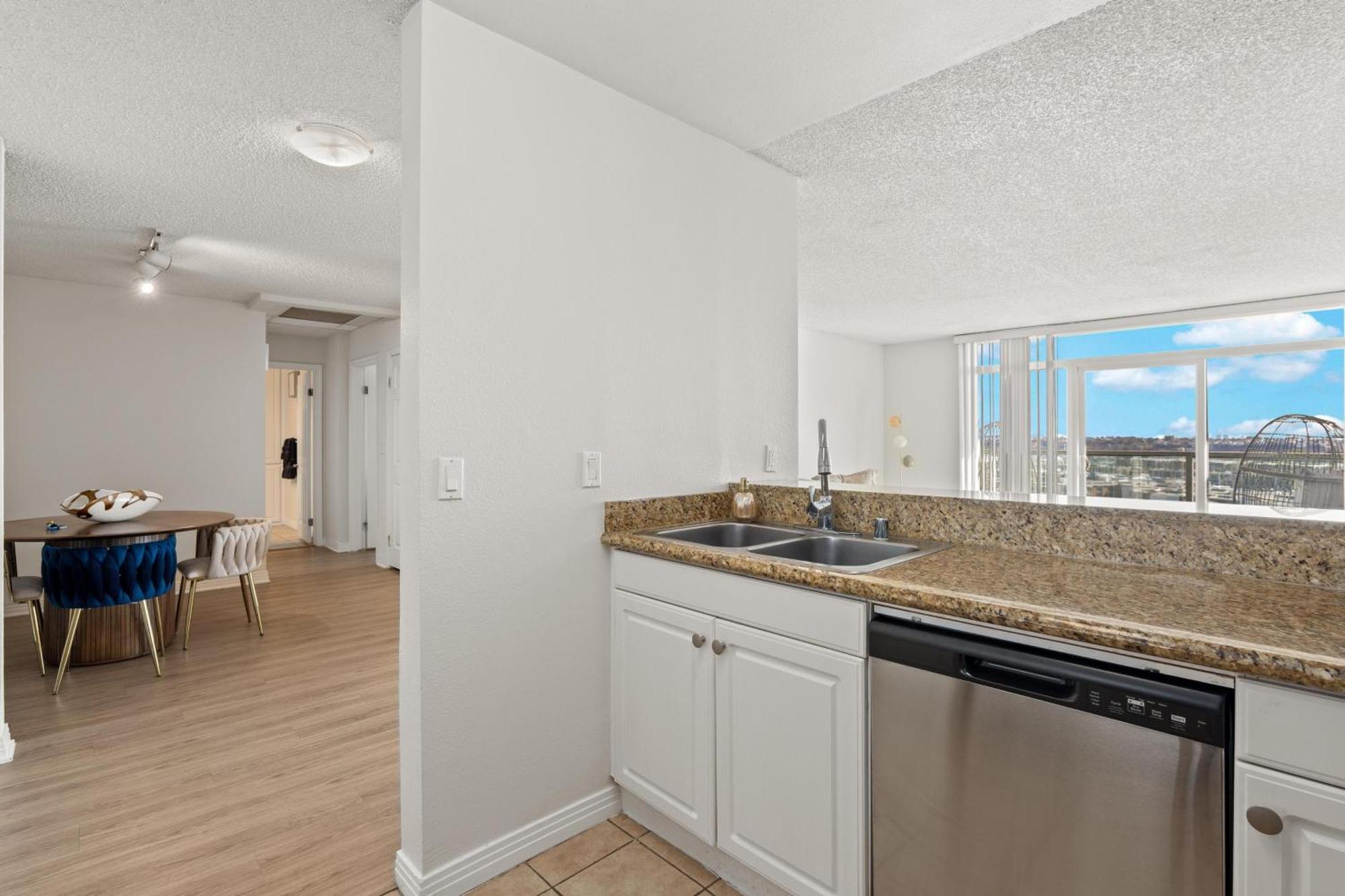 Oceanfront Oasis Serene 1bd Retreat In Mdr Venice *