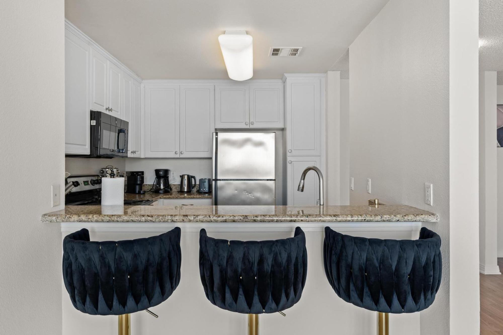 Oceanfront Oasis Serene 1bd Retreat In Mdr Venice Los Angeles