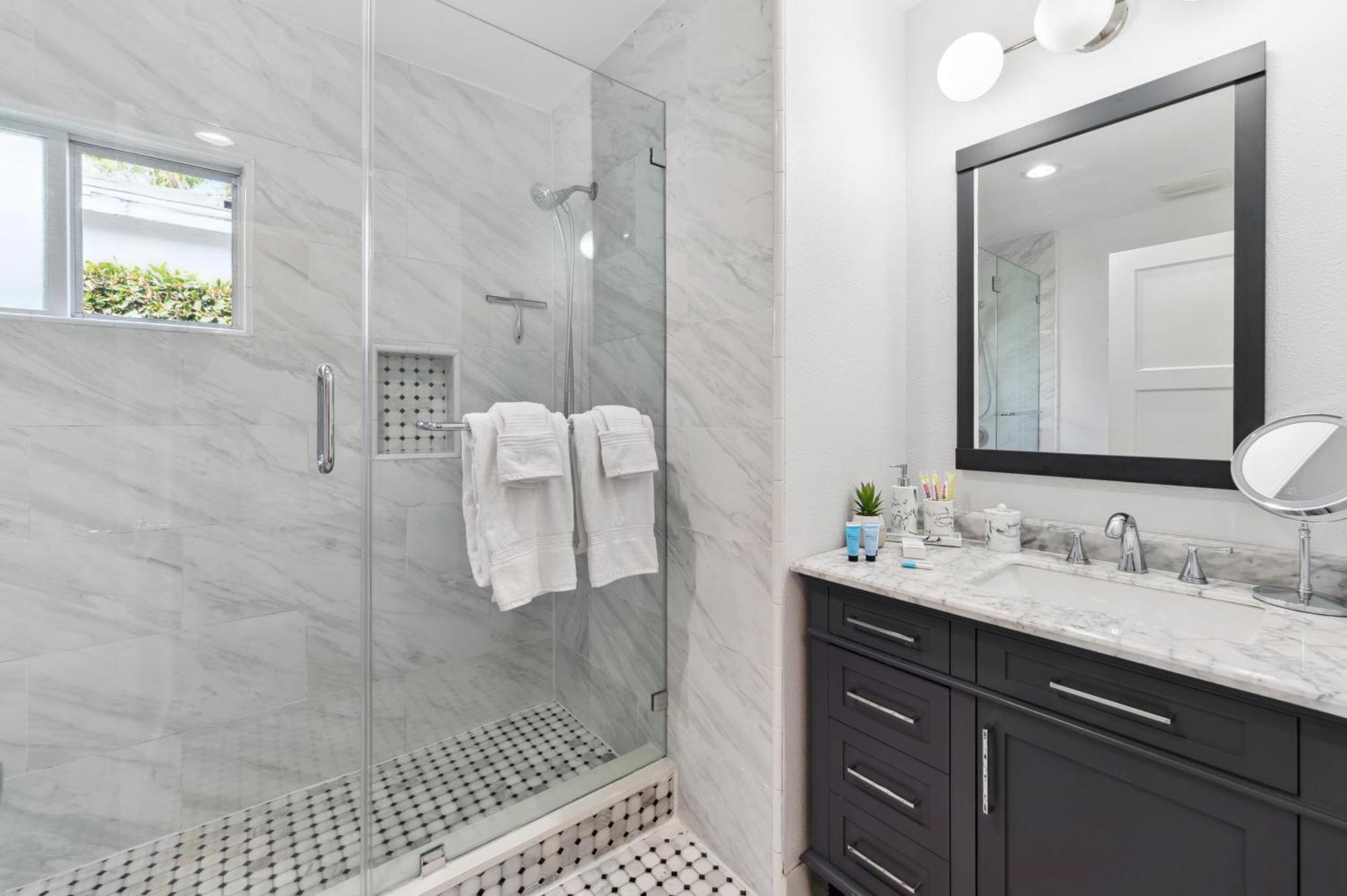 Holiday home Cosy 3bd By Santa Monica - & Airport 10 Min Away *