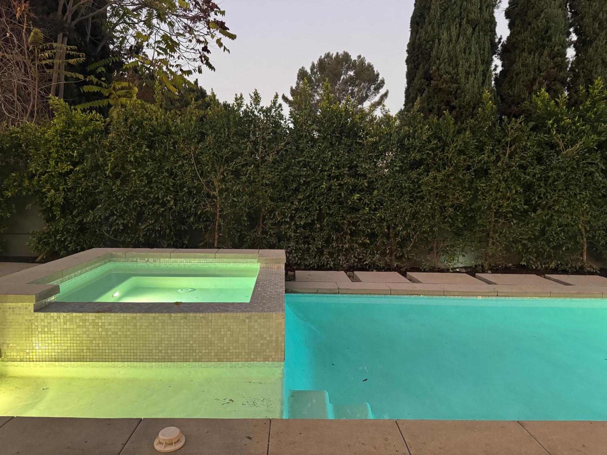Gorgeous Private And Gated In Silver With Pool & Views Los Angeles