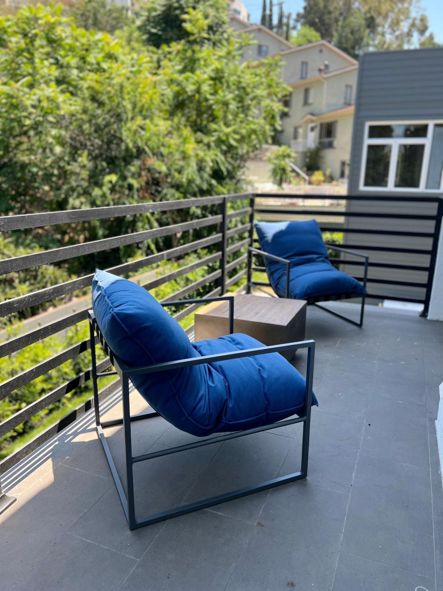 Gorgeous Private And Gated In Silver With Pool & Views Villa