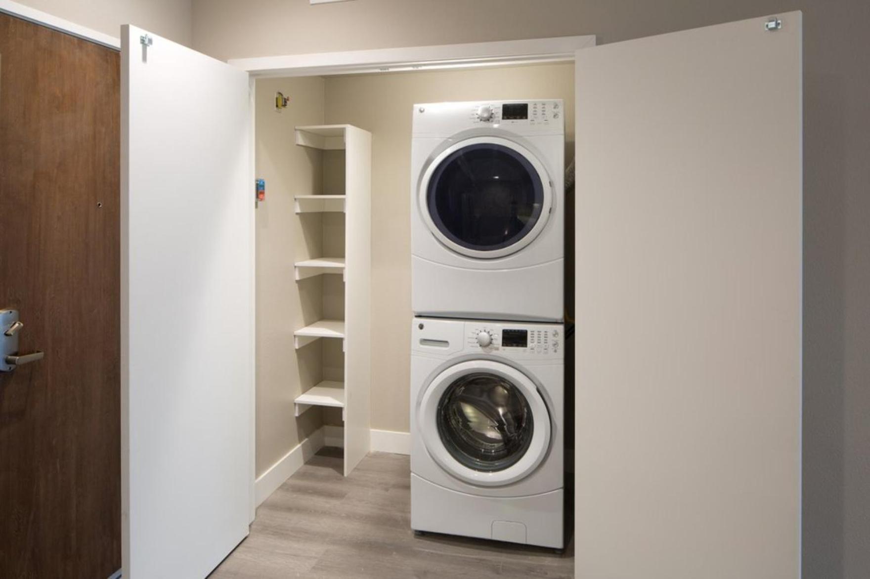 Beachside Luxury I Free Parking Apartment *